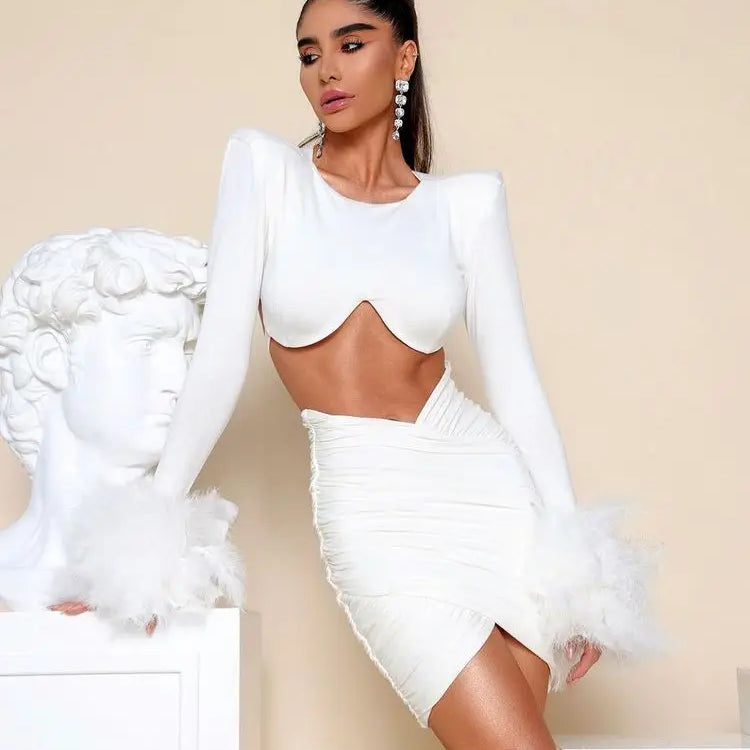 Vestido curto justo preto e branco de inverno feminino, manga comprida, penas, cintura sexy, vazado, estilo rayon, moda para boate