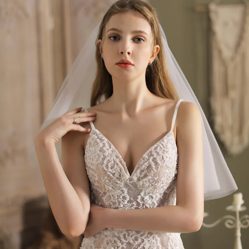 Elegant Short Bridal Wedding Veils Two Layer 75cm 2T with Metal Combe White for Party 2021 New Arrival