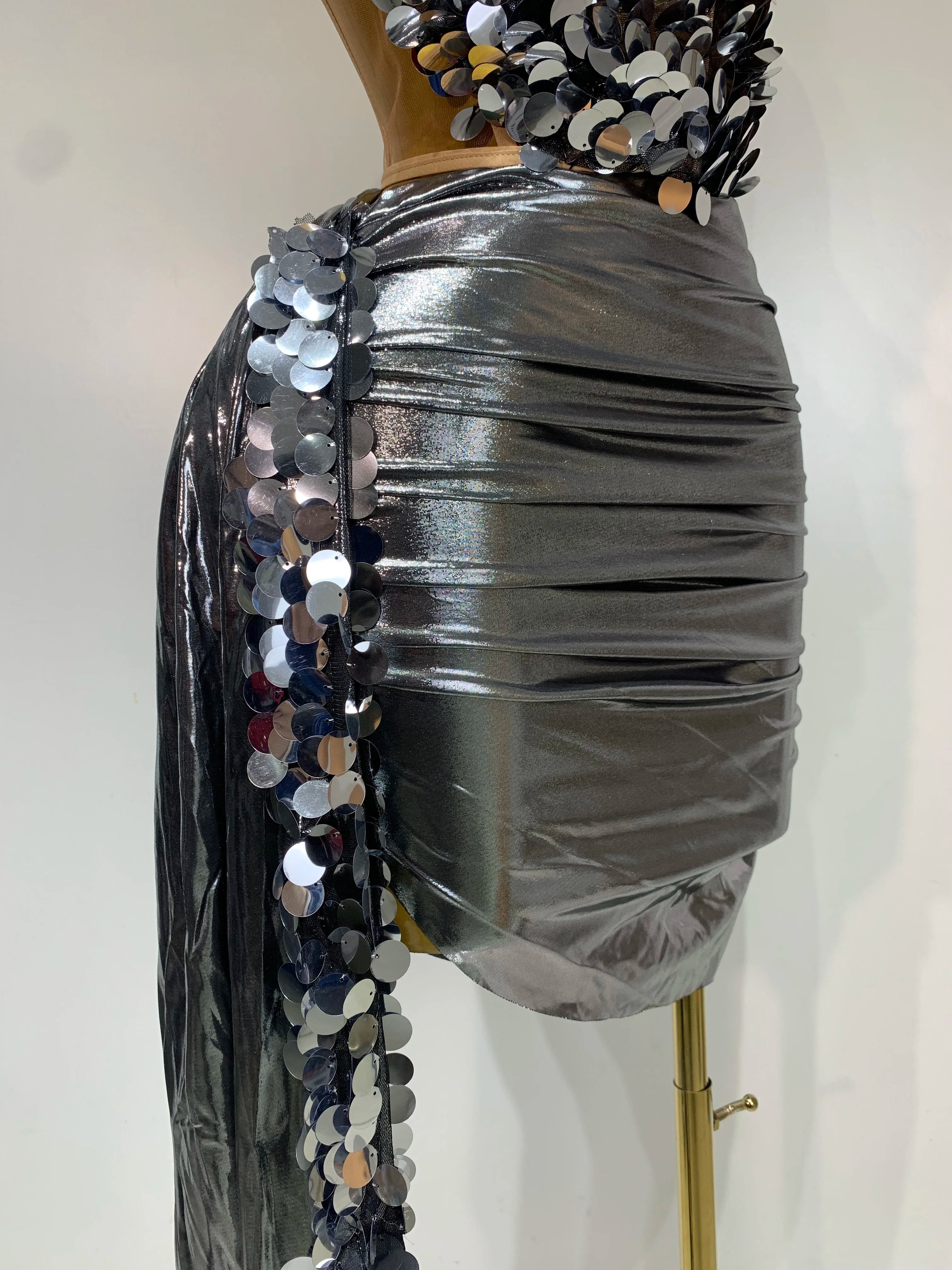 Women Sexy Strapless Sequin Glitter Two Pieces Set Celebirty Elegant Luxury Birthday Evening Party Nightclub Singer Stage Outfit