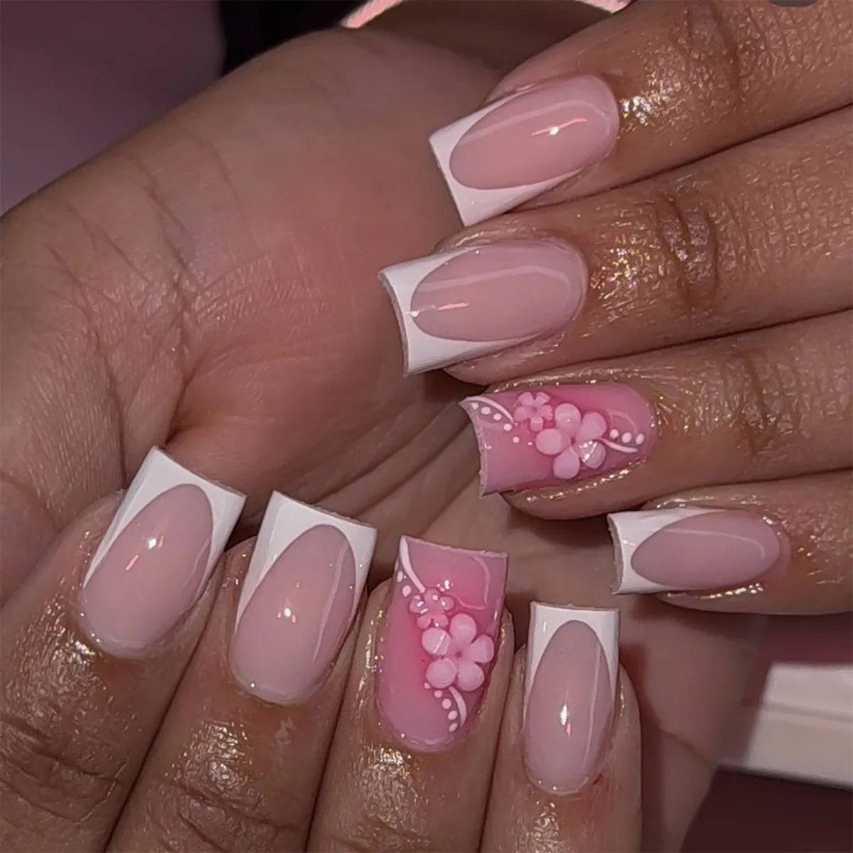 24Pcs Nude Pink French False Nails Press on Short Square Head Stick on Nails with Flower Pattern Design Wearable Fake Nail Tips
