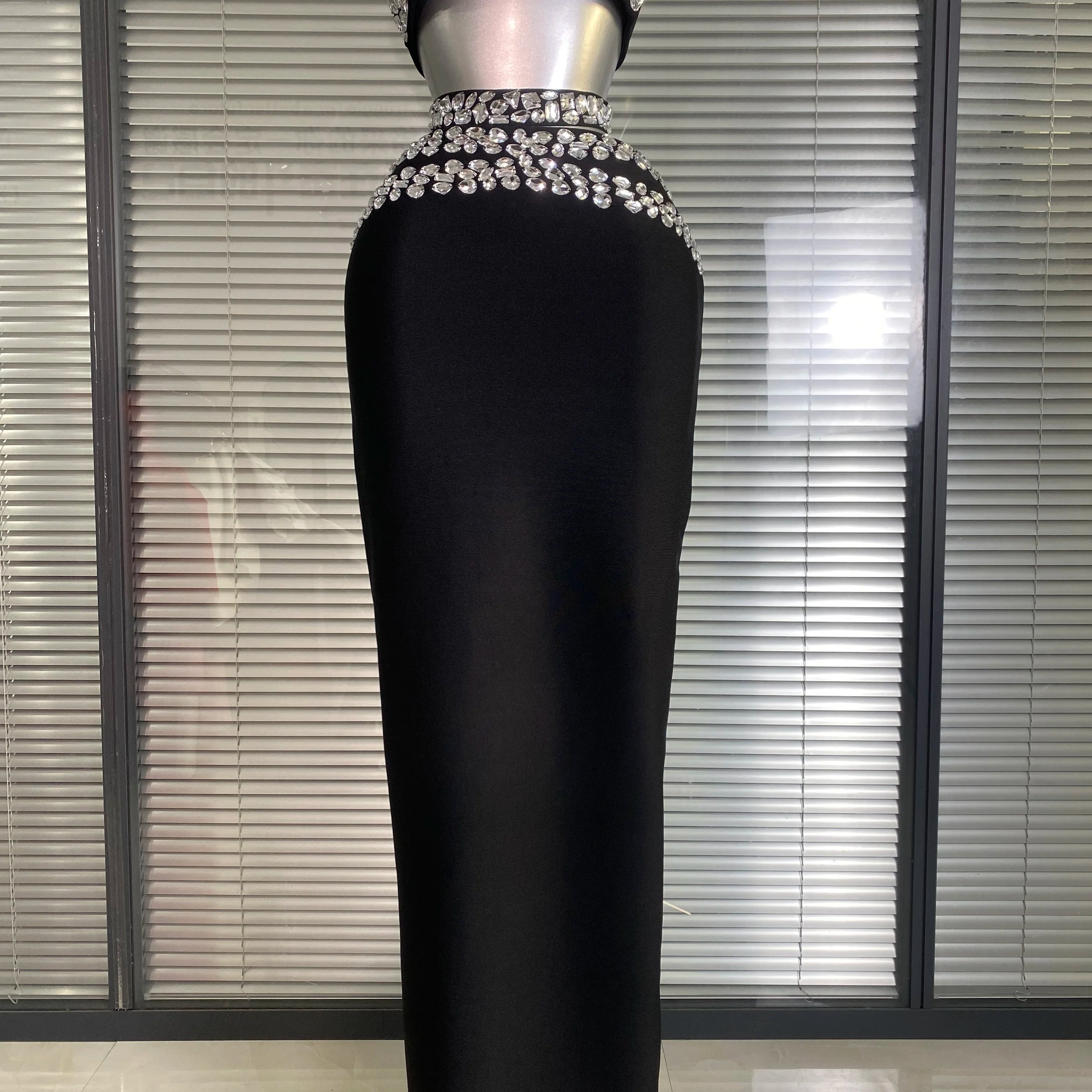 Summer New Women Sexy Sewed Crystal Diamonds Black Long Bandage Two Piece Set Celebrity Evening Party Long Skirt Suits