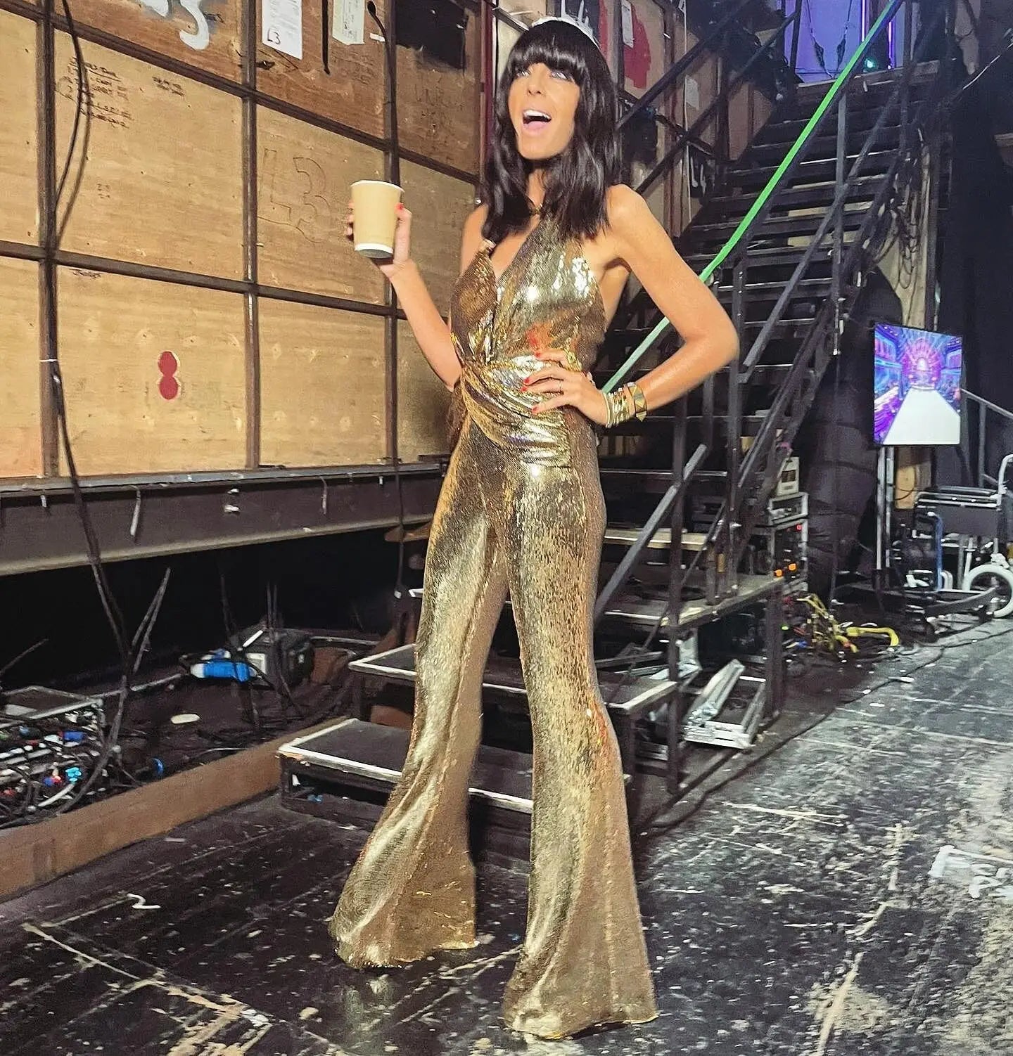 New Arrival Golden Sequins Stylish Flare Pants Halter Blackless Jumpsuit Woman Fashion Party Outfit Stage Performance Costume