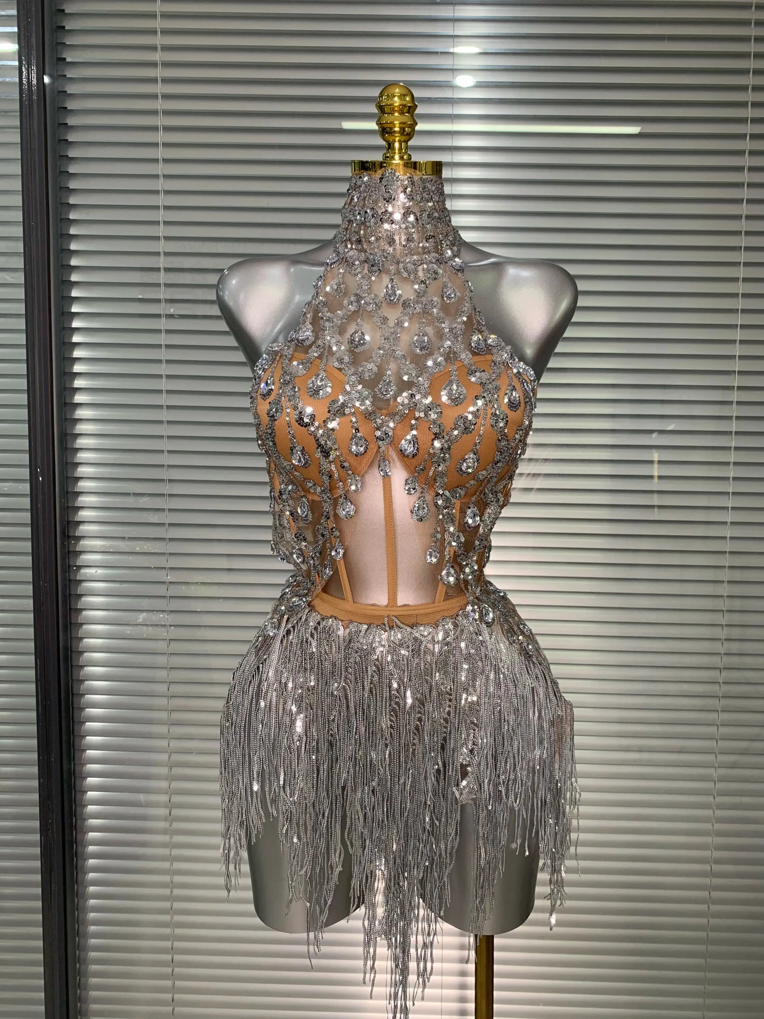 Women Sexy Sequins Silver Sparkly Two Pieces Set Shinning Night Club Skirt Suits Singer Dancer Stage Dancer Costume