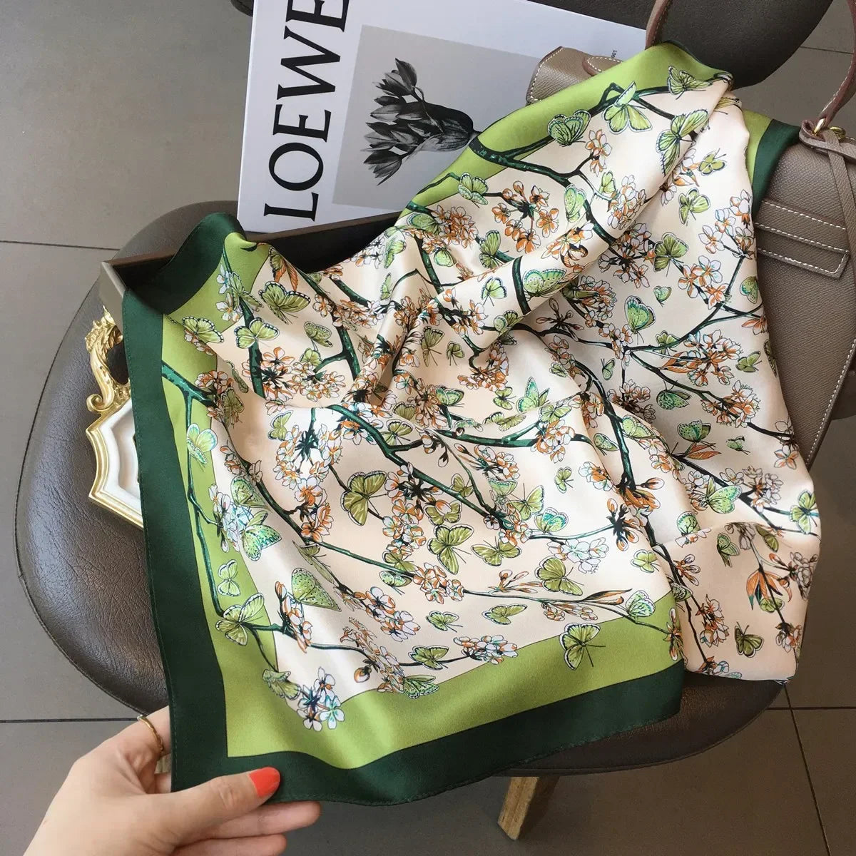 Silk Square Scarf Women 2023 Luxury Brand Print 100% Real Hand Wirst Hijab Shawl Design Wrap Neck Tie Hair Foulard Bandana