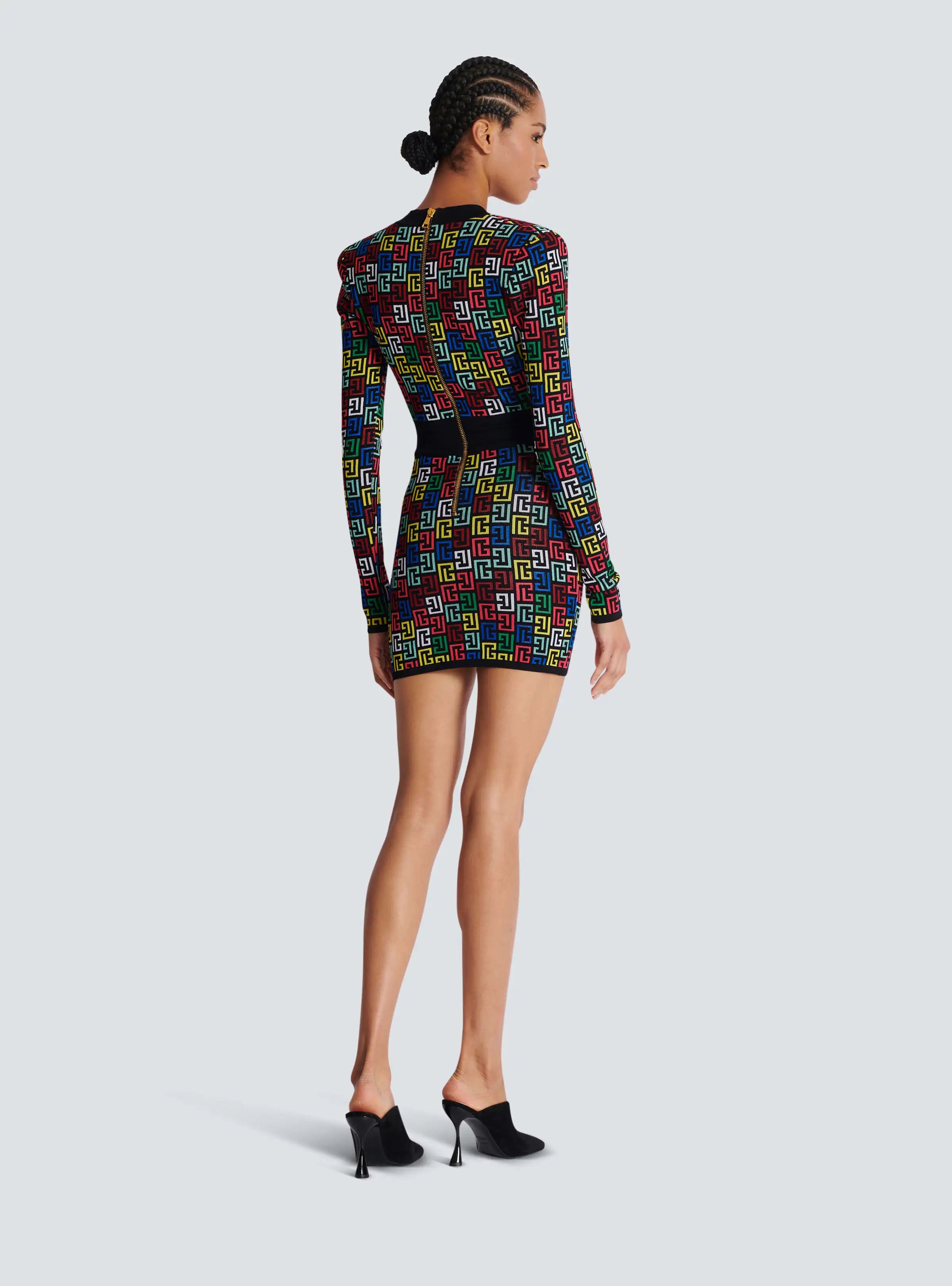 Vestido curto feminino de manga comprida, decote em V profundo, colado ao corpo, estilo bandagem jacquard, elegante para festa noturna e coquetel, 2024