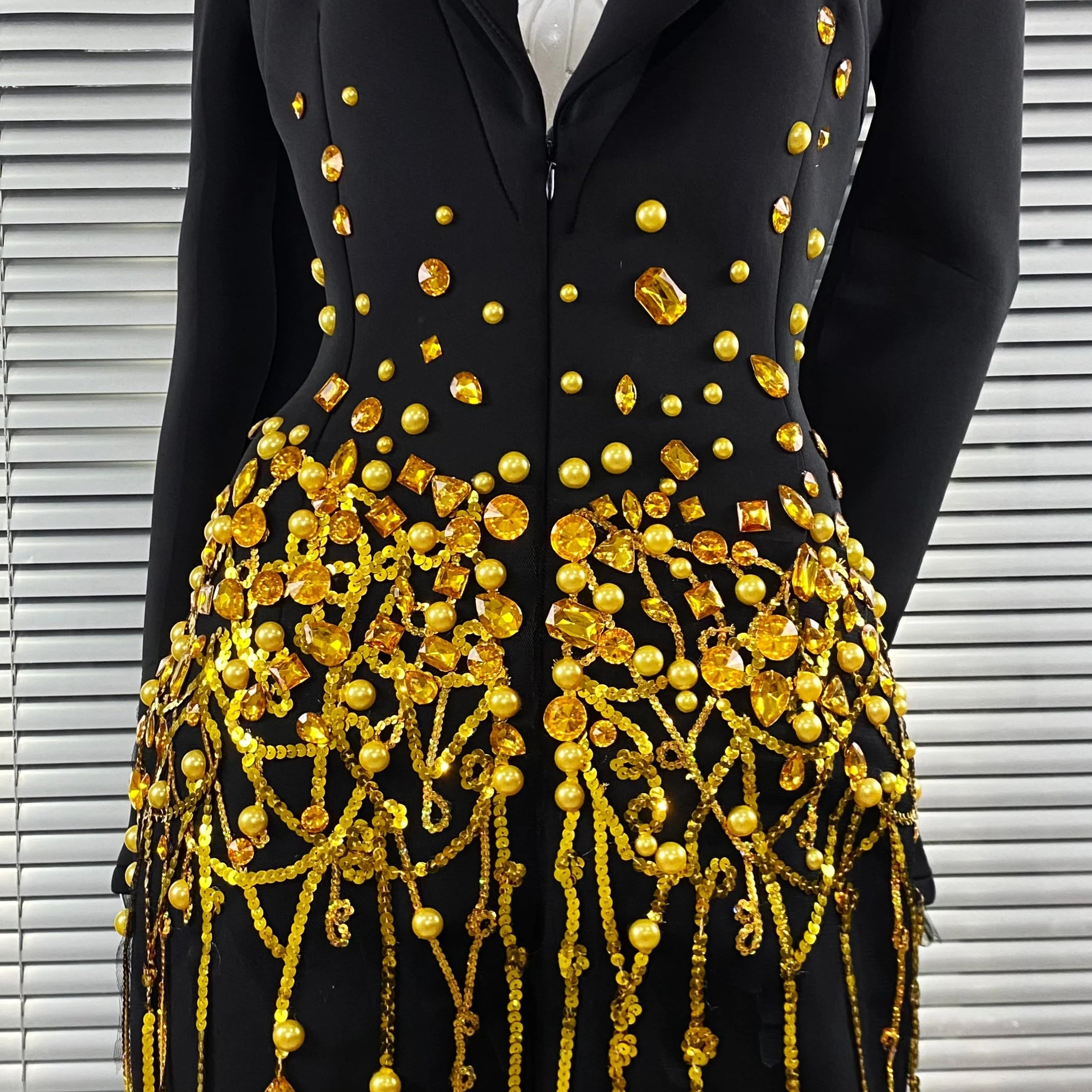 2025 Luxury Diamonds Shining Sequins Deep V-Neck Mini Suit Dress Fashion Woman Birthday Party Dress  Stage Performance Costume
