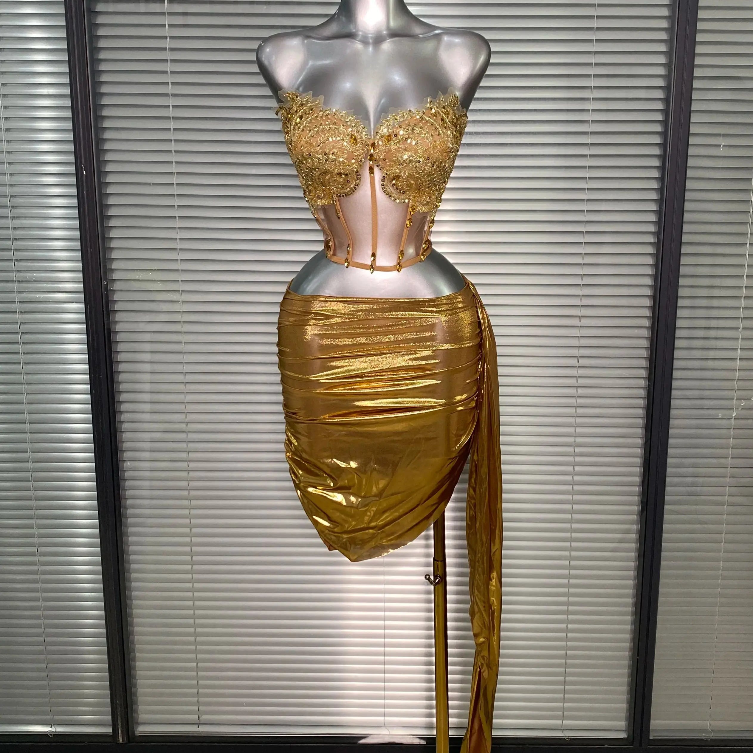 Women Sexy Sequins Gold Two Pieces Set Crystal Diamonds Night Club Sparkly Skirt Suits Adjustable Singer Dancer Stage Costume