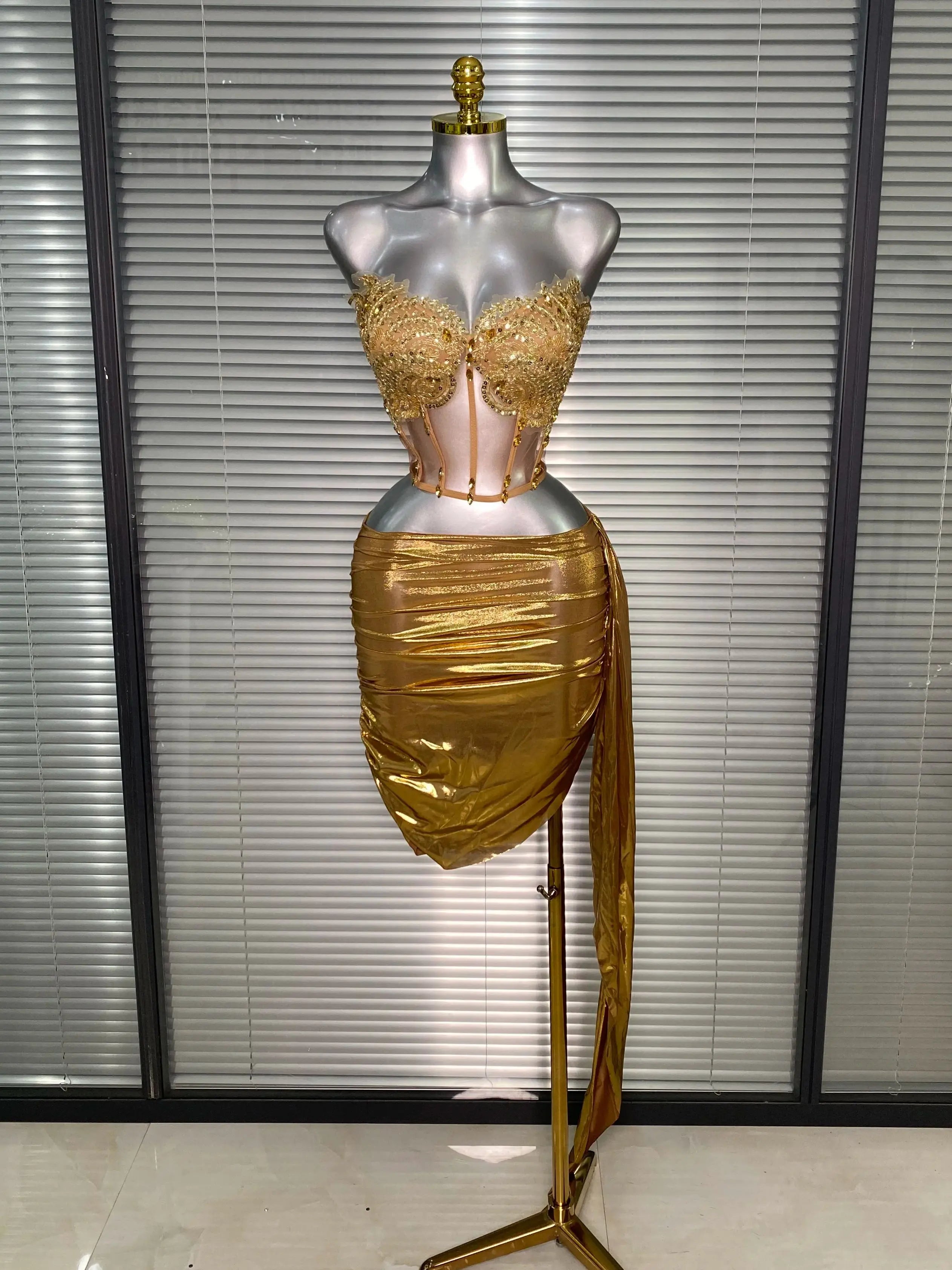 Women Sexy Sequins Gold Two Pieces Set Crystal Diamonds Night Club Sparkly Skirt Suits Adjustable Singer Dancer Stage Costume