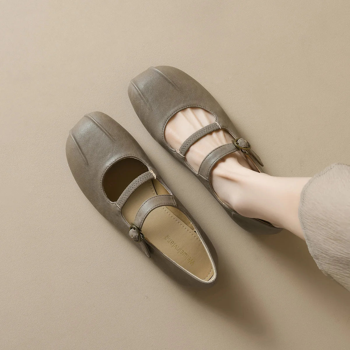 spring women's outerwear shoes Round toe design Mary Jane shoes Ladies' casual flat shoes Work boat shoes Large sizes 41-43