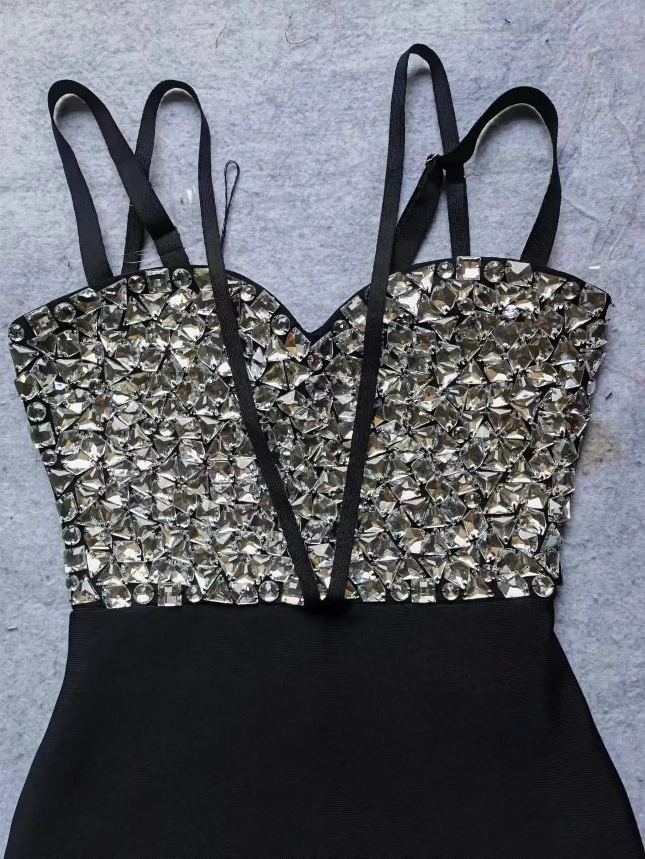 Celebrity Red Carpet Evening Party Dress Women Sleeveless Sexy Strap V-Neck Shinning Crystal Bodycon Long Bandage Dress