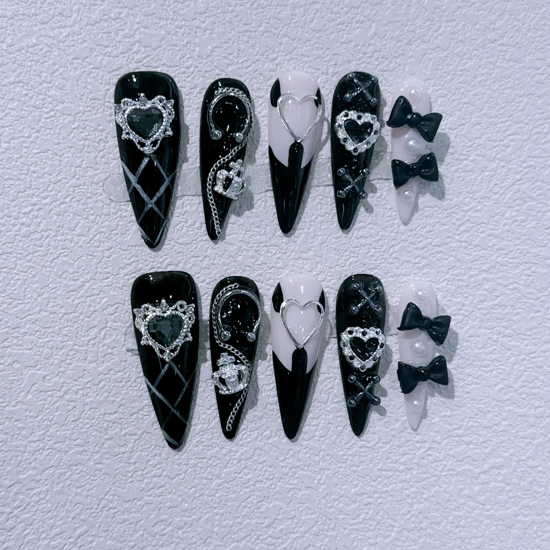 24Pcs Black Fake Nails Love Diamond Mid-length Almond Handmade Nail with Bowtie Sweet Cool Y2k Art Wearable Full Cover Press On