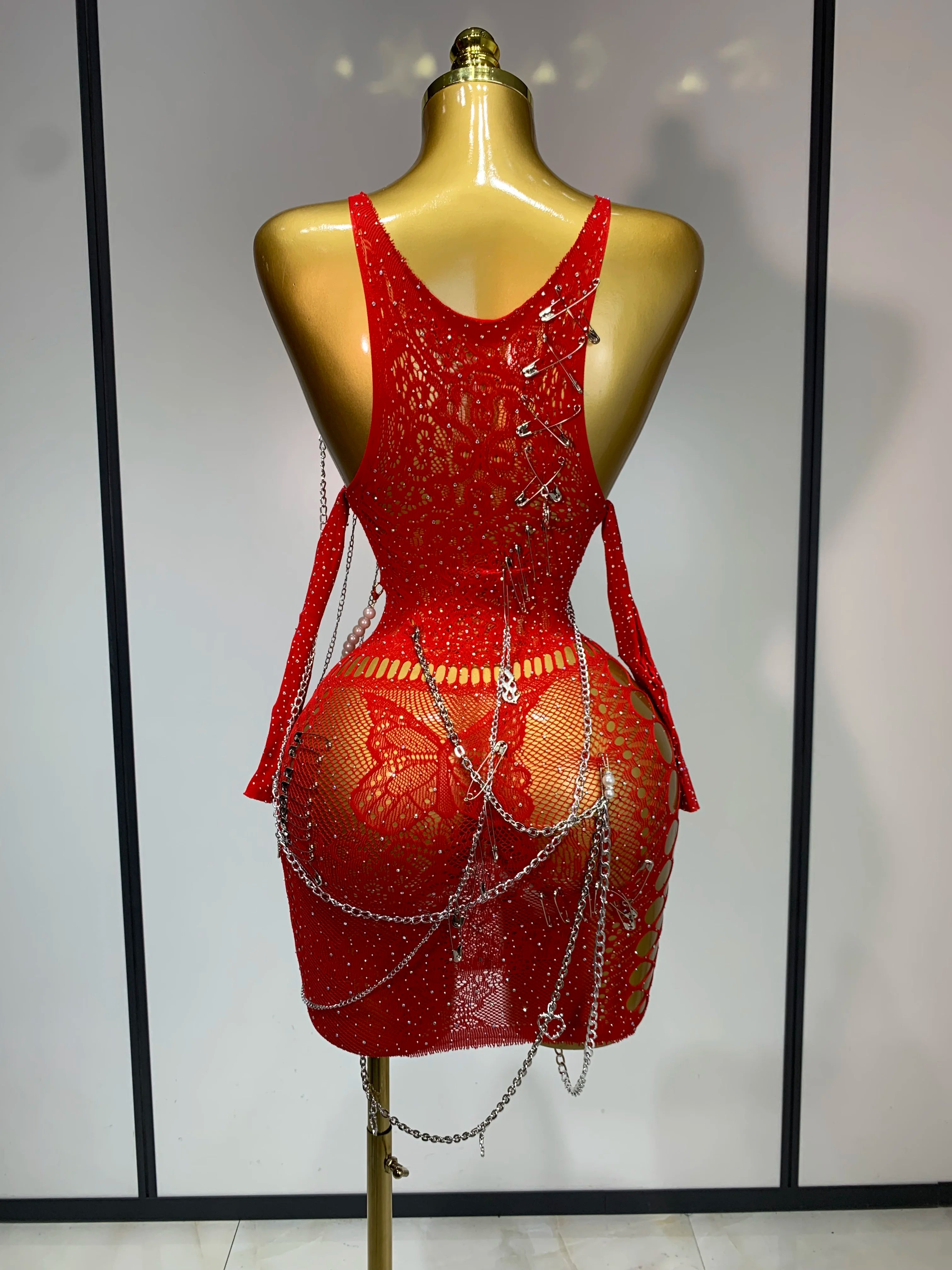 Women Sexy Hollow Out Pearl Chain Bodycon Dress Sleeveless High Stretchy Mini Dress Evening Party Nightclub Singer Stage Outfit