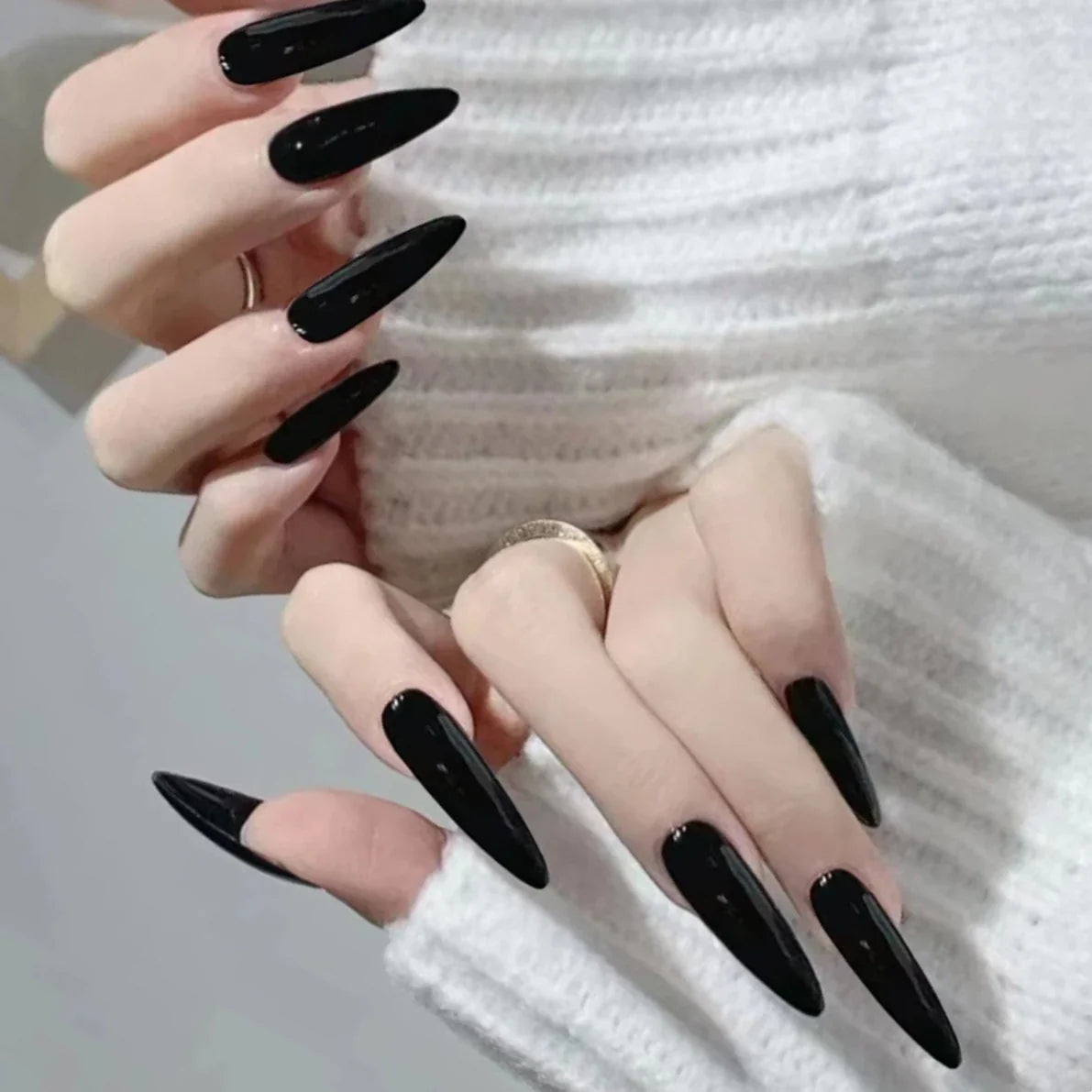 Solid Black Long Stiletto Fake Nails for Spicy Girls Charm Manicure 24Pcs Detachable Press On Nails Stick-on Nail Supplies