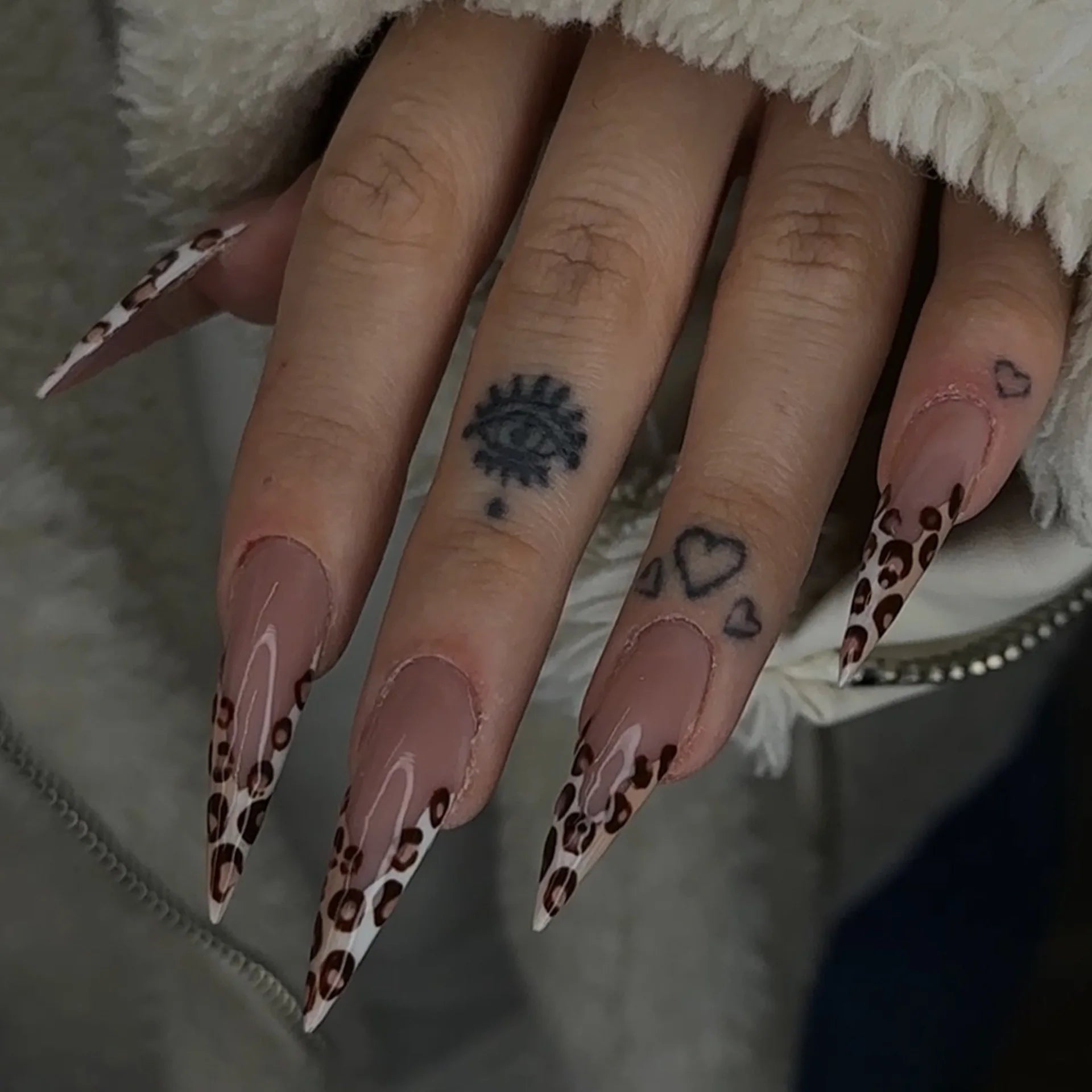 24Pcs Long Stiletto Nails Set Press on Leopard Print French Design Fake Nails Detachable Artificial Full Cover False Nails Tips