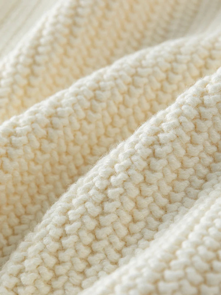 French Country Style V-neck Cable Knitting Vest for Women Early Autumn New Simple Temperament Loose Vest for Female