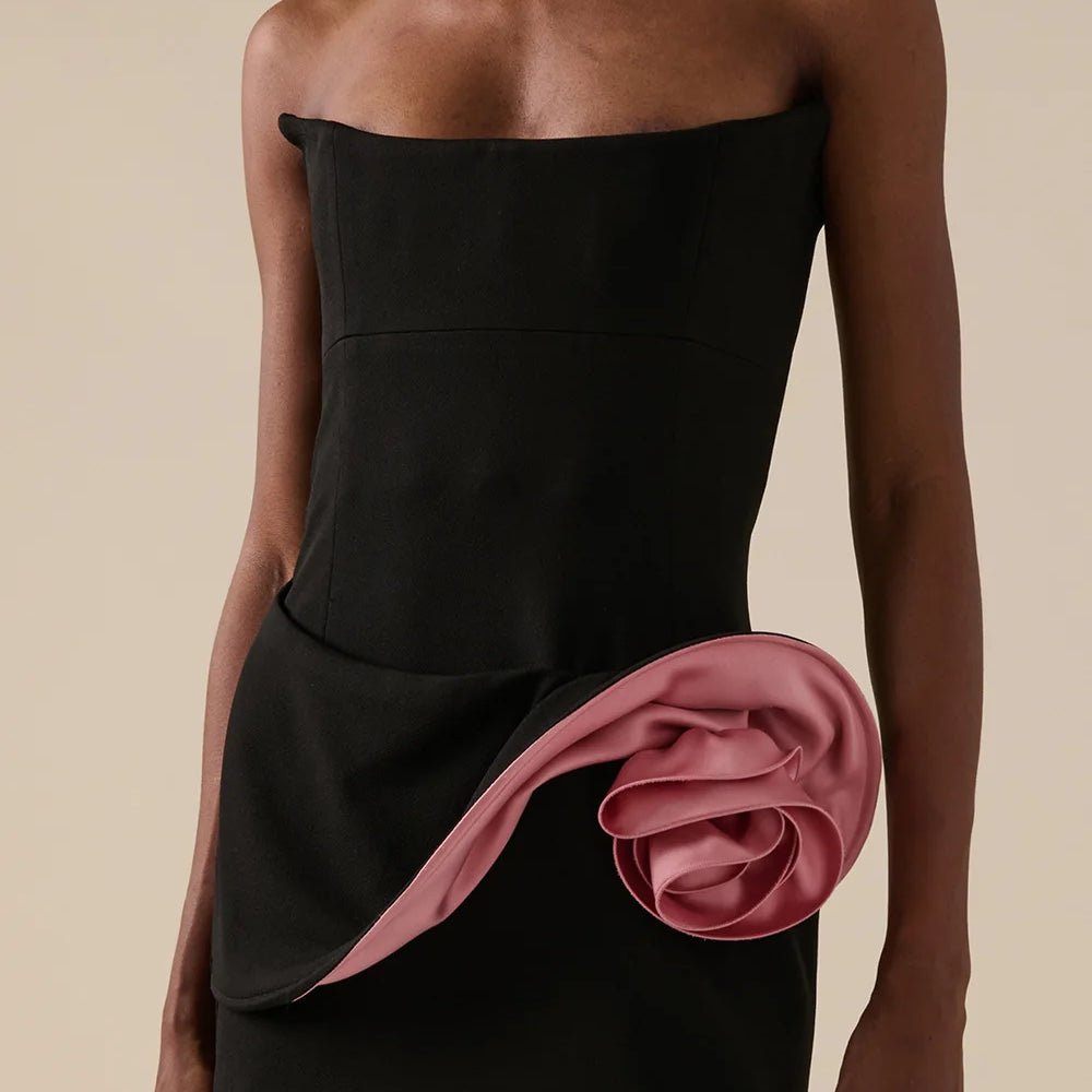 Novo vestido curto floral sem alças para mulheres, verão 2025, sexy, colado ao corpo, festa de aniversário, comemoração, roupa de férias para meninas