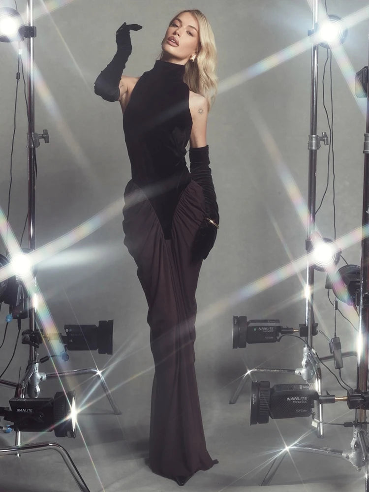 VC Glamorous Black and Brown Halter Gown with Velvet and Chiffon Combination for Luxury Galas Evening Gown