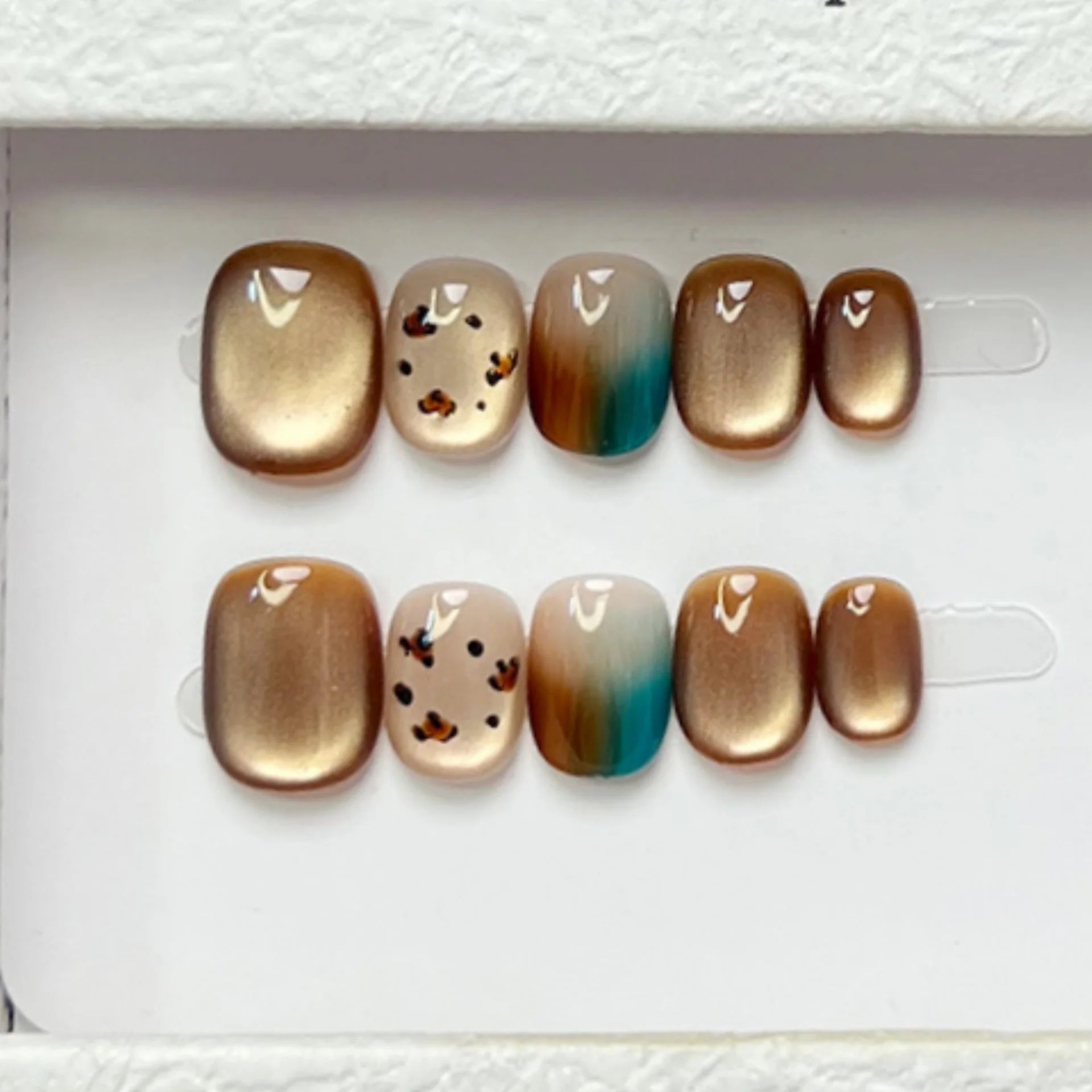 10pcs Short Square Round Fake Nail Art Brown Cat's Eye Gradient Handmade Nails Tips Leopard Print Design Press on False Nails