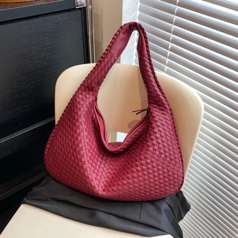 Woven Bag French High-end Women's Atmospheric Versatile One Shoulder Underarm Bag Niche Texture Portable Commuting Bag