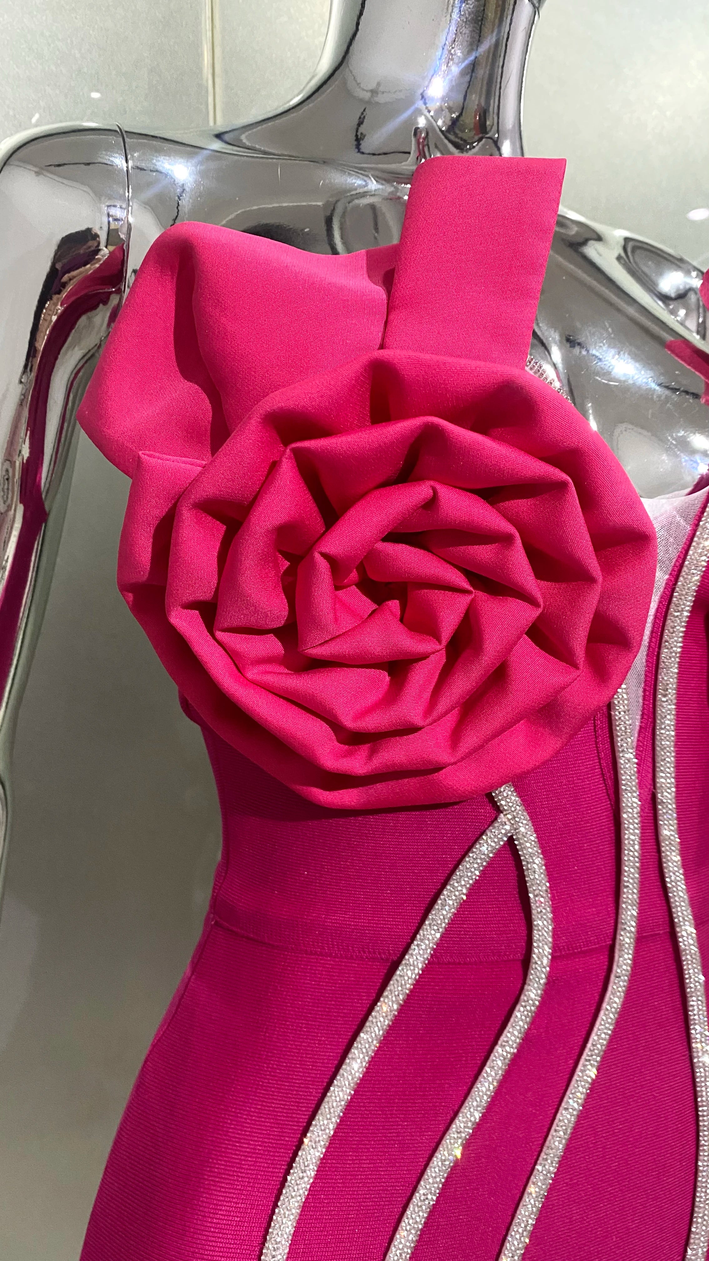 STOCK 2024 Summer Rose Red Stereoscopic Flowers Sparkling Diamonds Chain Ankle Lenght Bandage Dress Elegant Woman Evening Dress