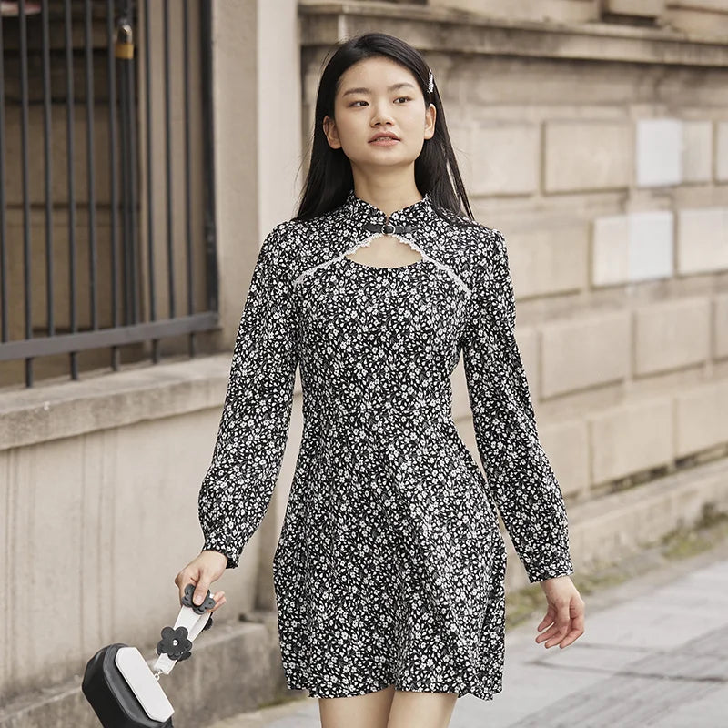 Dress Women Lace Hollow Floral Winter New Romantic Retro Temperament Chiffon Dress