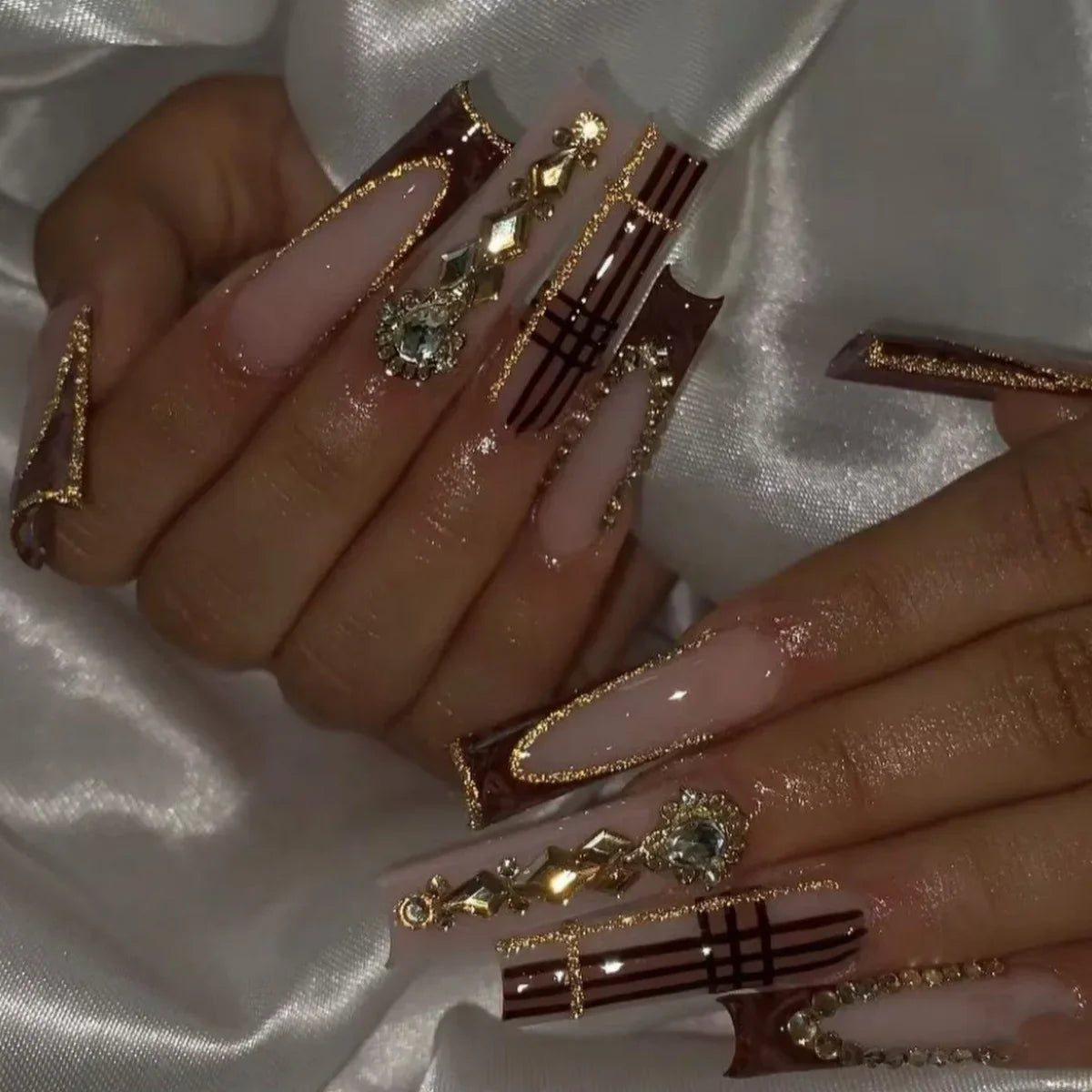 24Pcs Long Square Head Nails Set Press on Lollipop Rhinestone Design Fake Nails Blue French Wearable Full Cover False Nails Tips