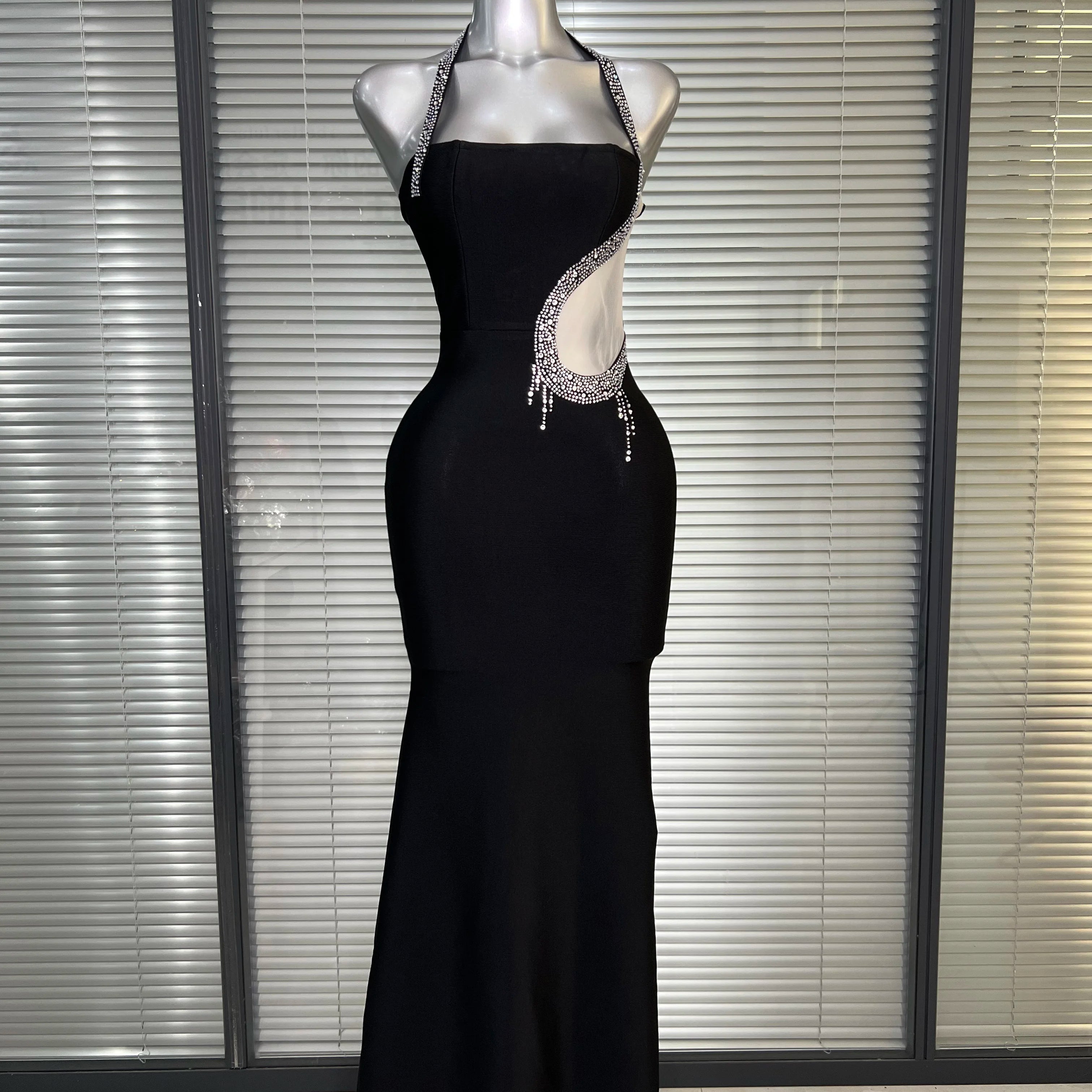 Women Black Halter Crystal Bodycon Bandage Dress Diamonds Fishtail Long Evening Party Dress Vestido