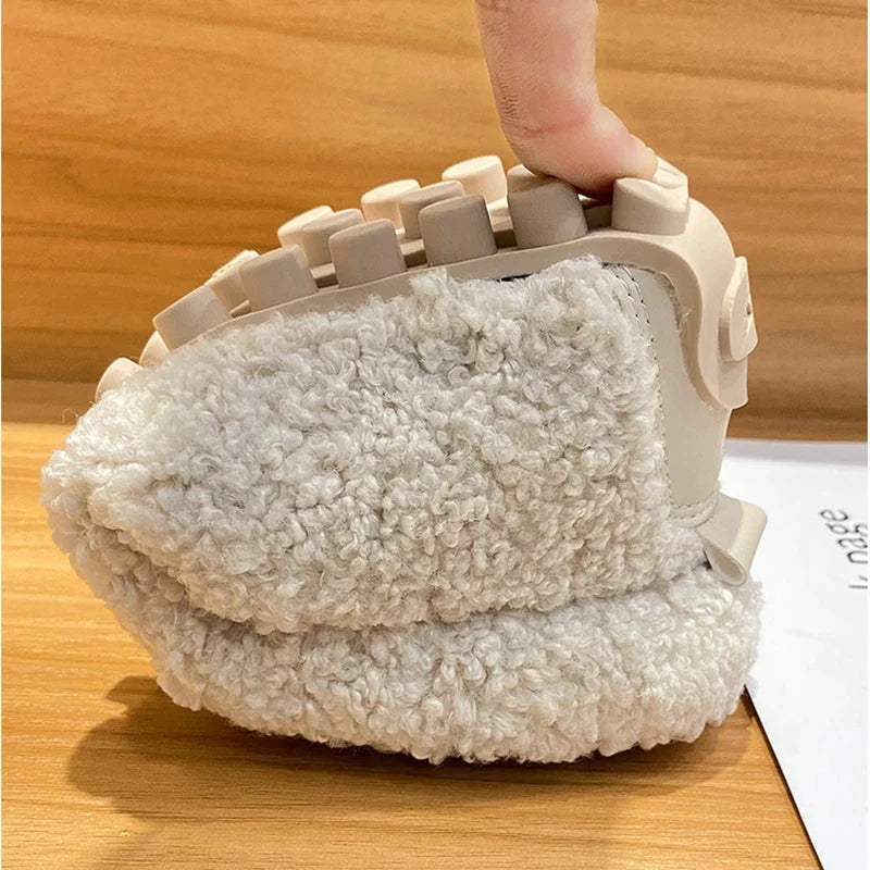 new women's winter warm outdoor shoes plush design british style white snow boots Ladies' casual flats Large size 41-43
