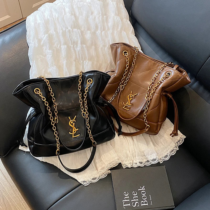 Classic large capacity handbag, luxurious popular chain strap shoulder bag, spacious and comfortable women's zipper bag