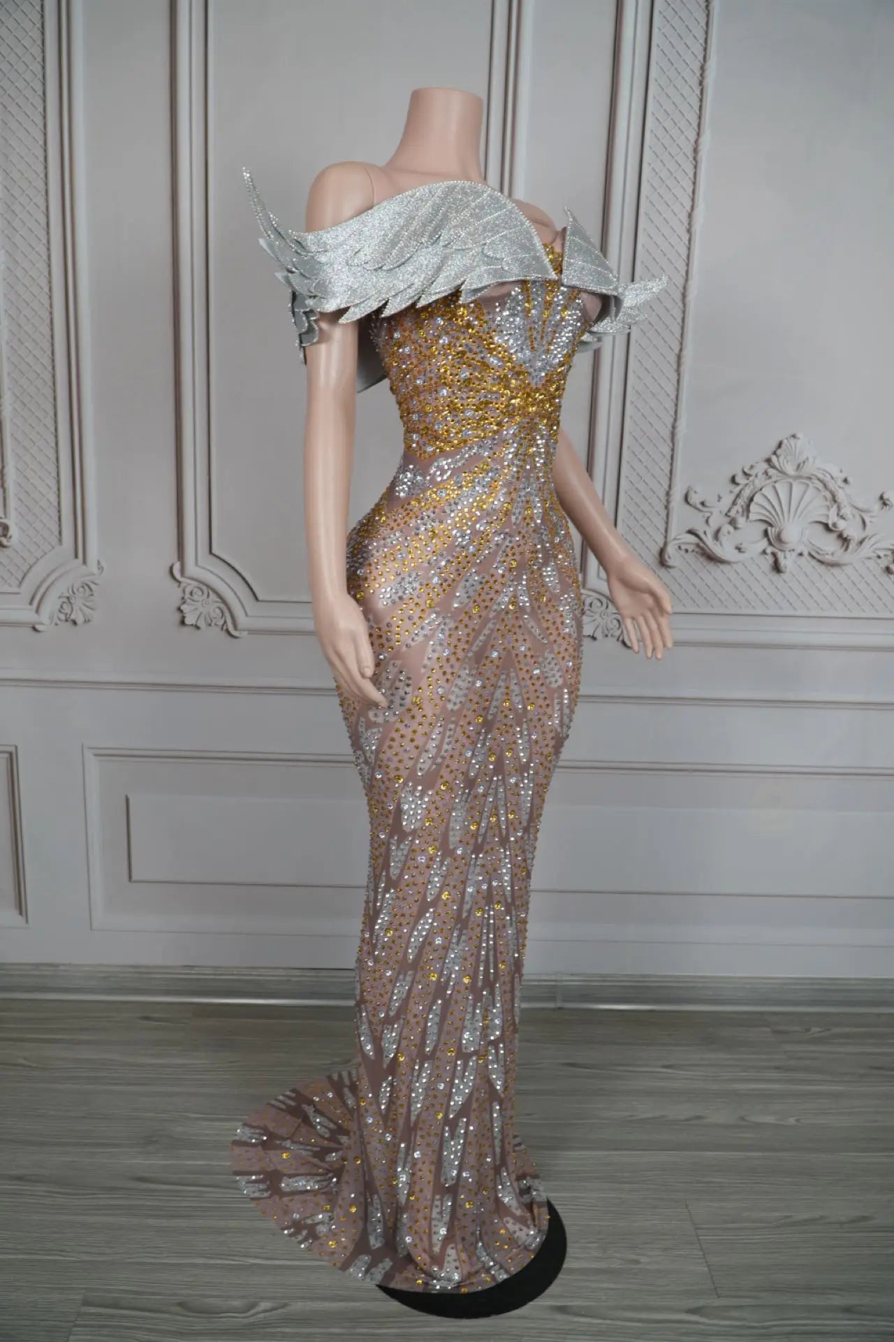 Luxury Sparkly Crystals Angel Gown Sexy Women Celebrate Party Dress High-end Wings Strapless Evening Dress Photo Shoot Wear Yuyi