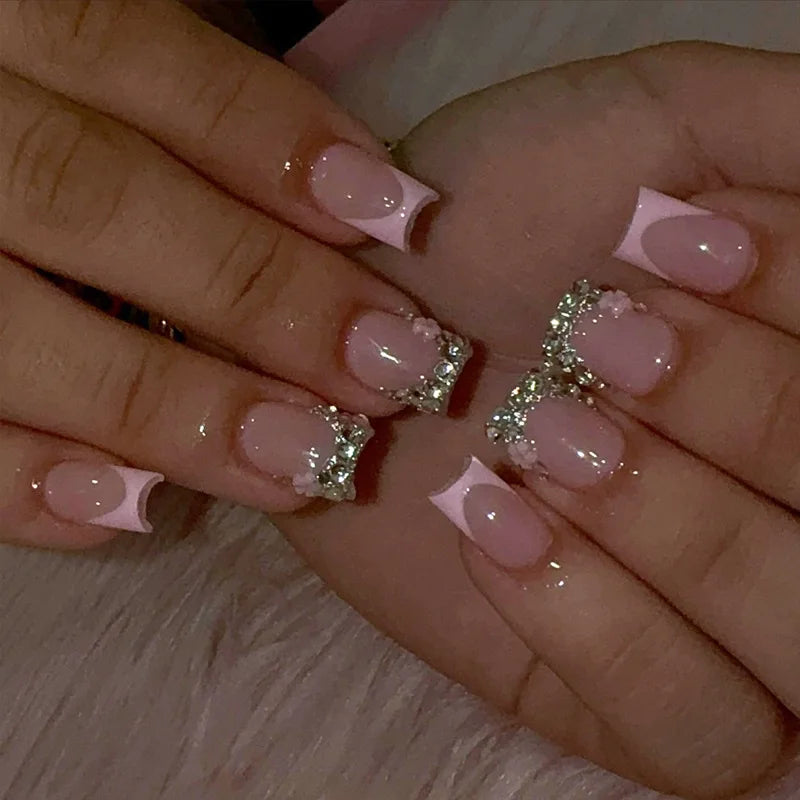24Pcs Pink French Broken Diamond Nail Art Set with Short Ballet Little Flower Design Wearable Nails Manicure Full Cover Press On