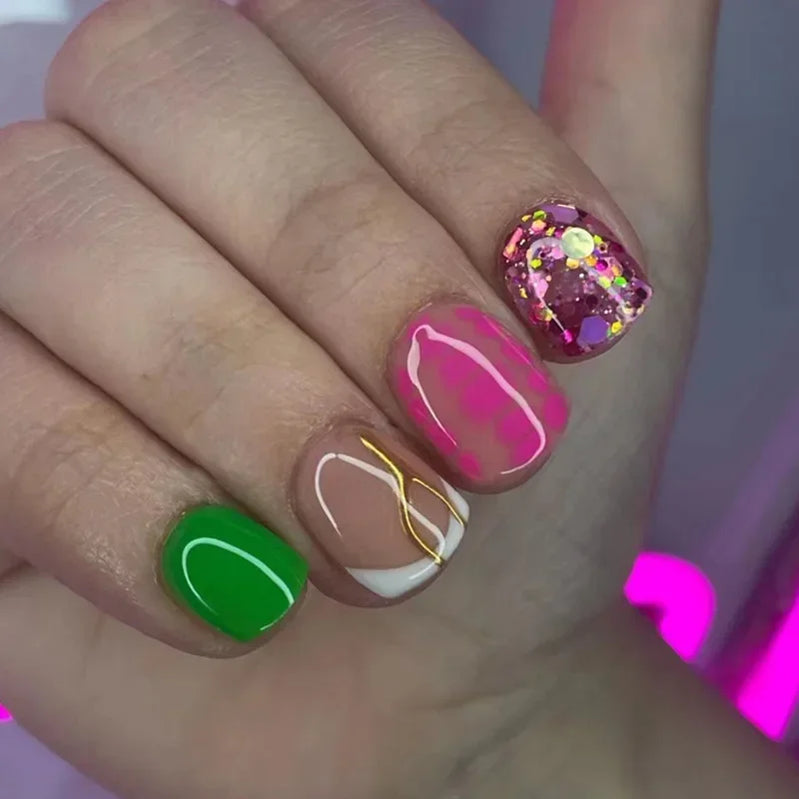 24 peças unhas curtas retrô com design de flores, arte para manicure, unhas postiças rosa, unhas postiças quadradas vestíveis, pontas de unhas com cobertura total
