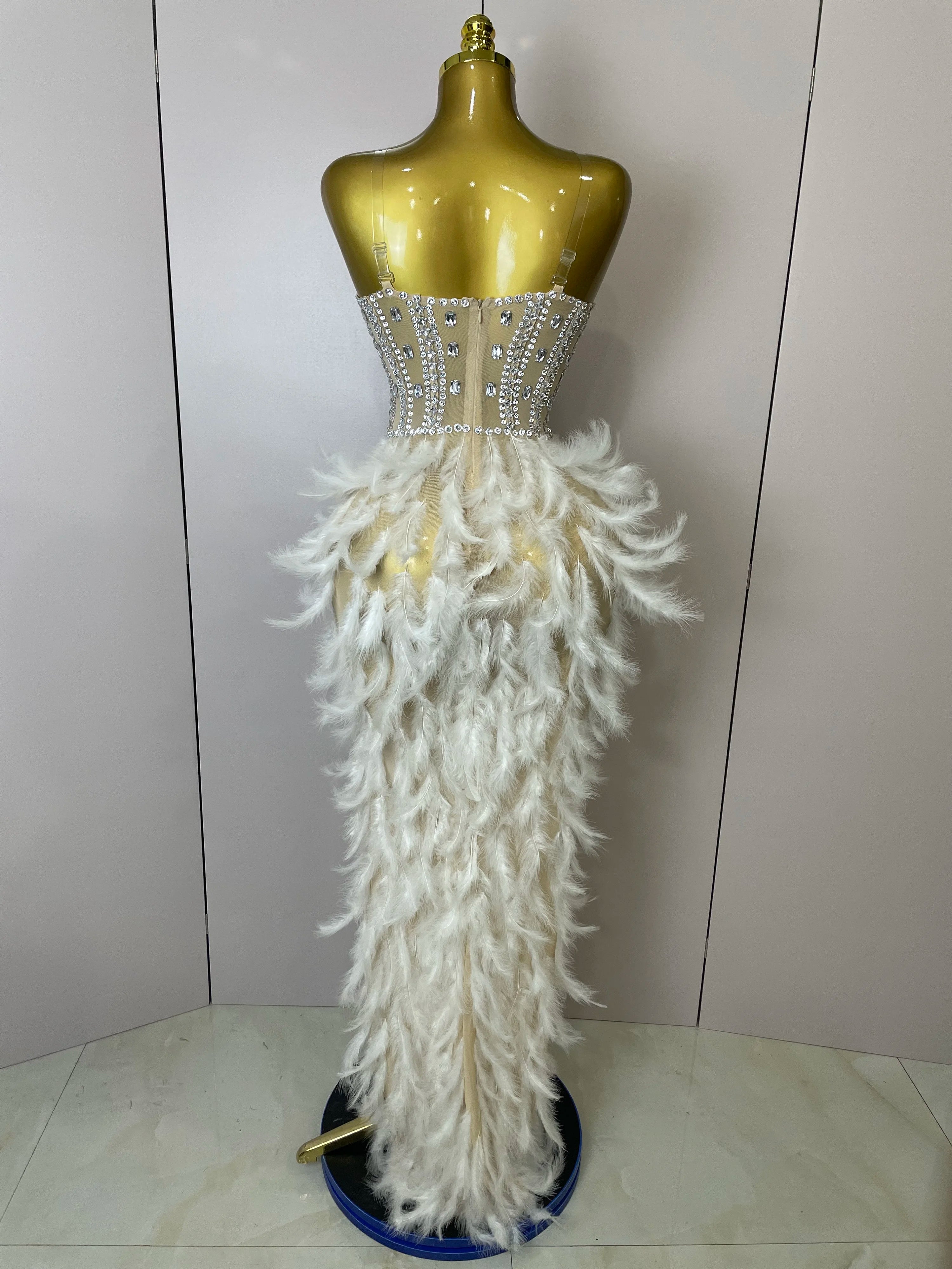 Stock 2025 Women Sexy Sparkly Rhinestone Mesh Feather Long Dress Elegant Evening Party Celebrate Birthday Performance Costume