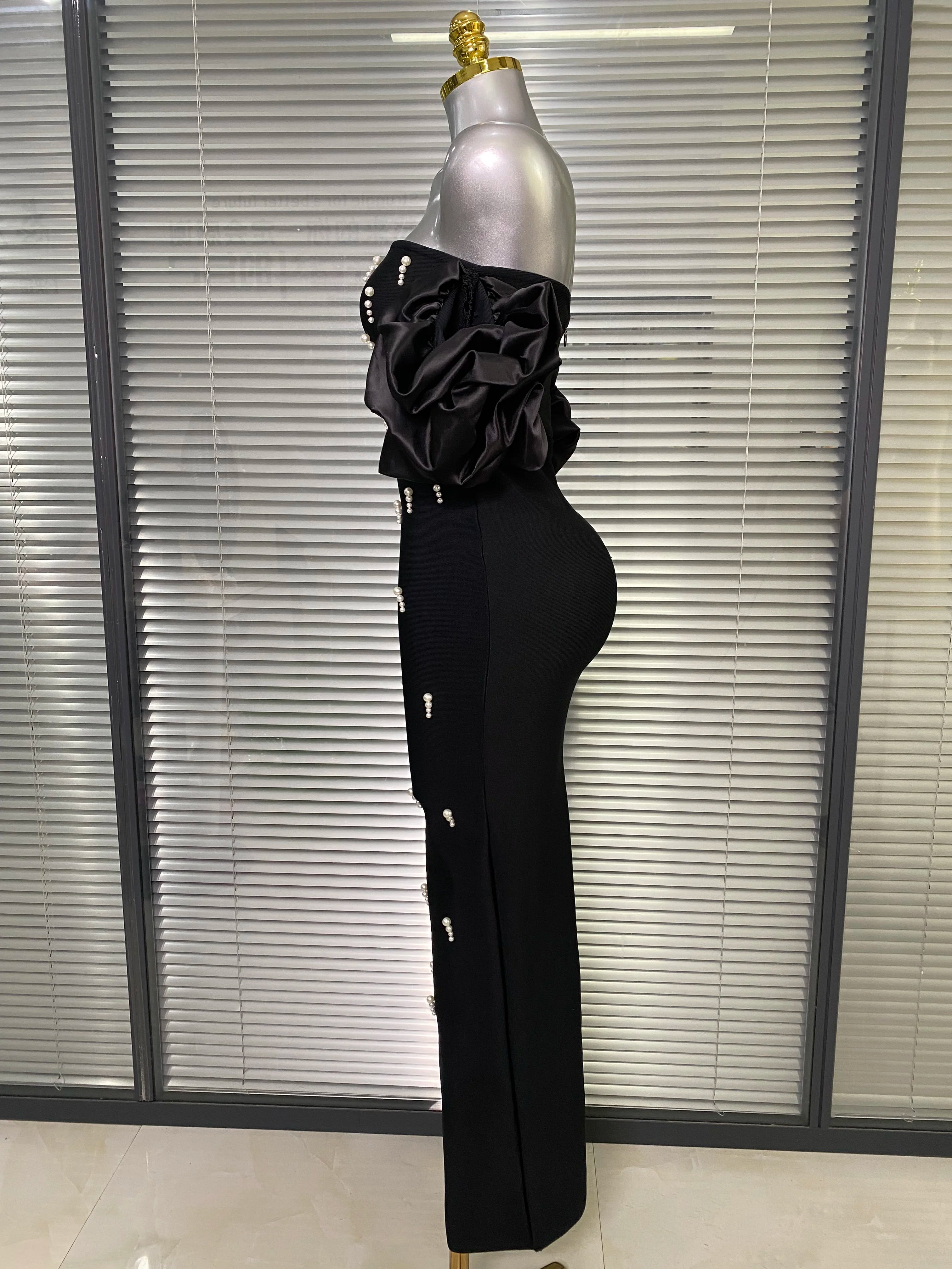 Women Sexy Black Pearl Off the Shoulder Long Bodycon Bandage Dress High Street Elegant Celebrity Party Dress