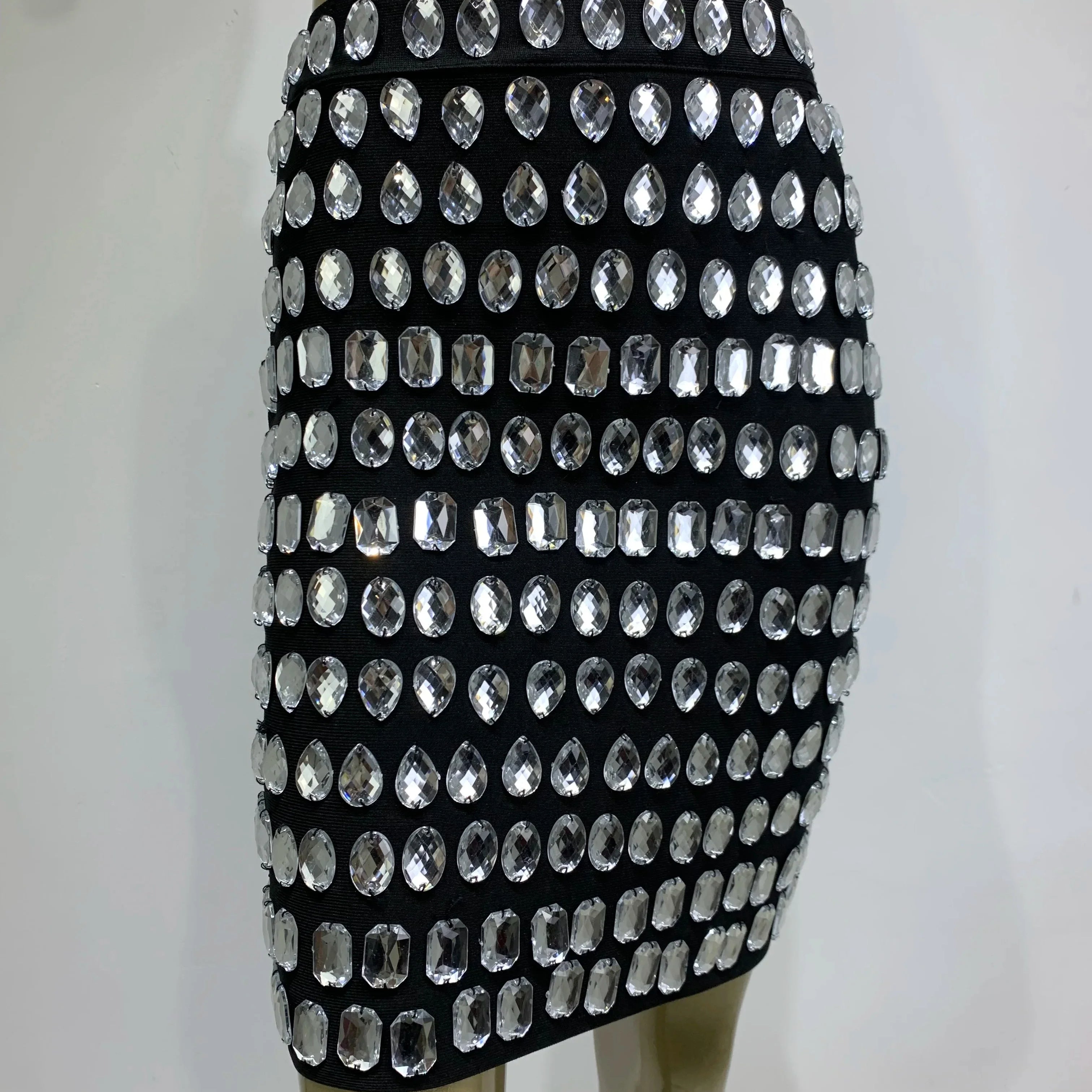 Women Celebrity Beading Rhinestone Black Mini Bodycon Bandage Skirt Designer High Waist Party Office Lady Elegant Skirt