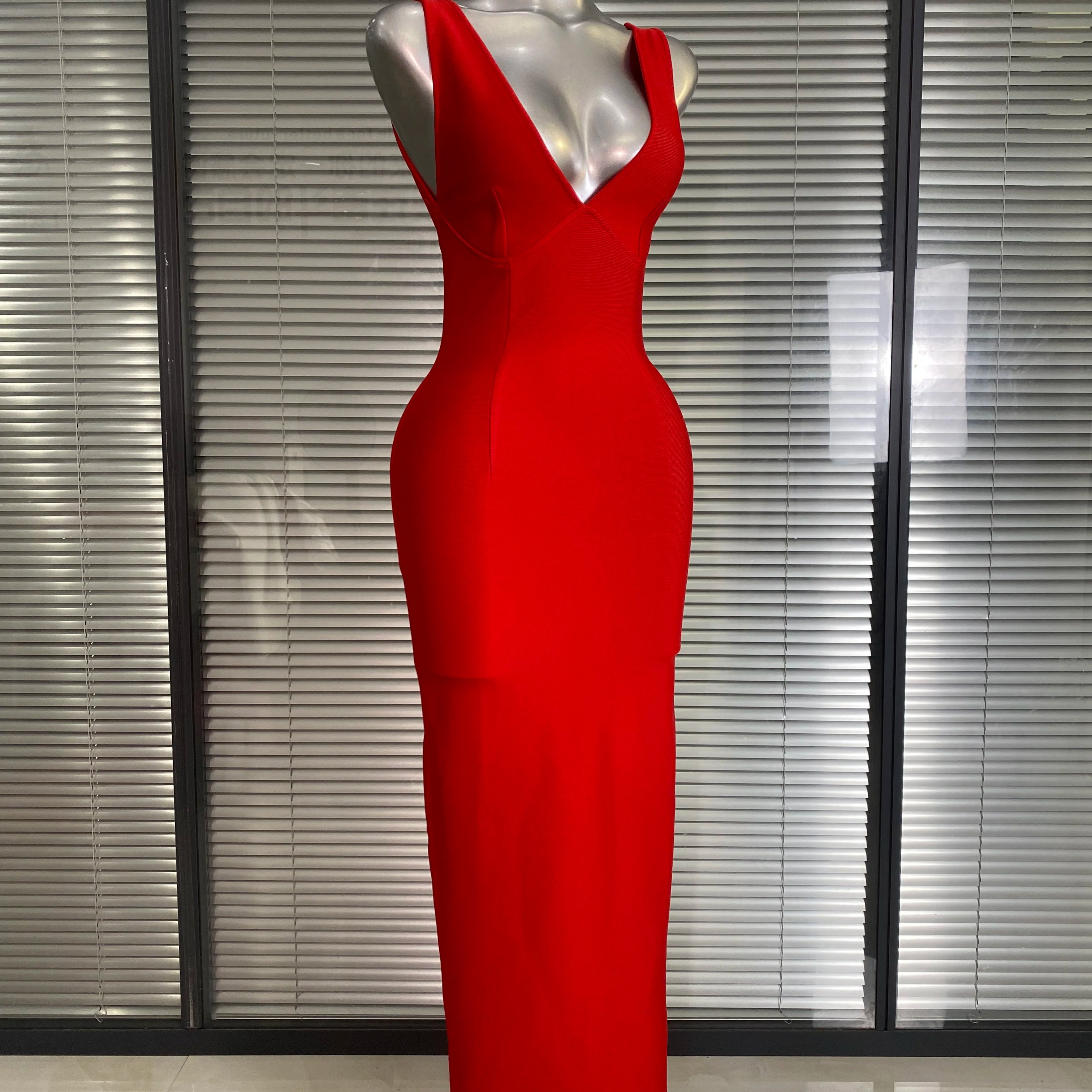 Brand New 2025 Sexy Women Deep V Neck Backless Red Bandage Dress Celebrity Knitted Elegant Bodycon Party Maxi Dress