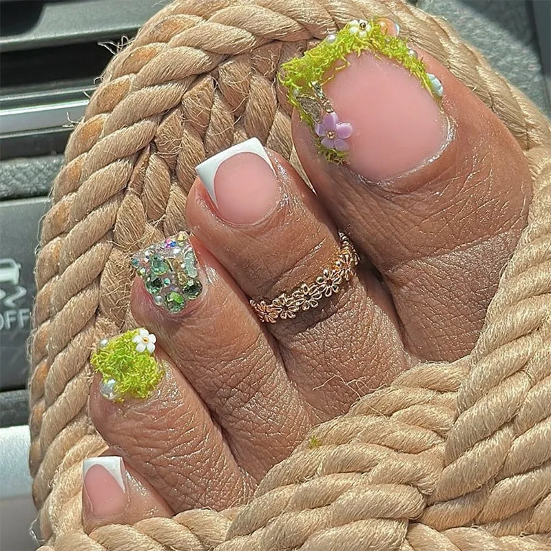 24Pcs Butterfly Design False Toe Nails with Rhinestone Short French Press on Fake Nails Wearable Finished Full Cover Nail Tips