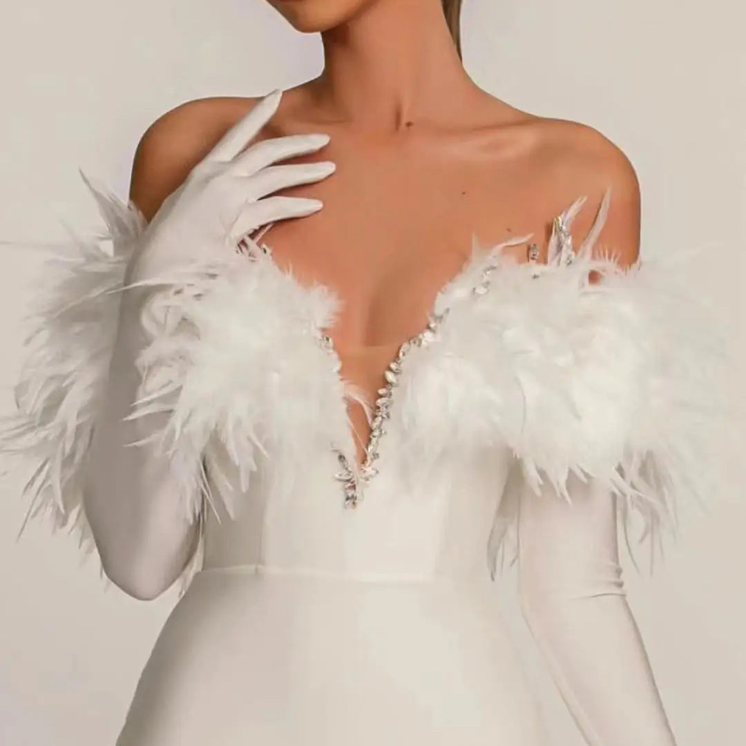 STOCK 3 Colors Gorgeous Feathers Shining Sequins V-Neck Strapless Mini Dress Woman Birthday Party Vestido NightClub Party Outfit