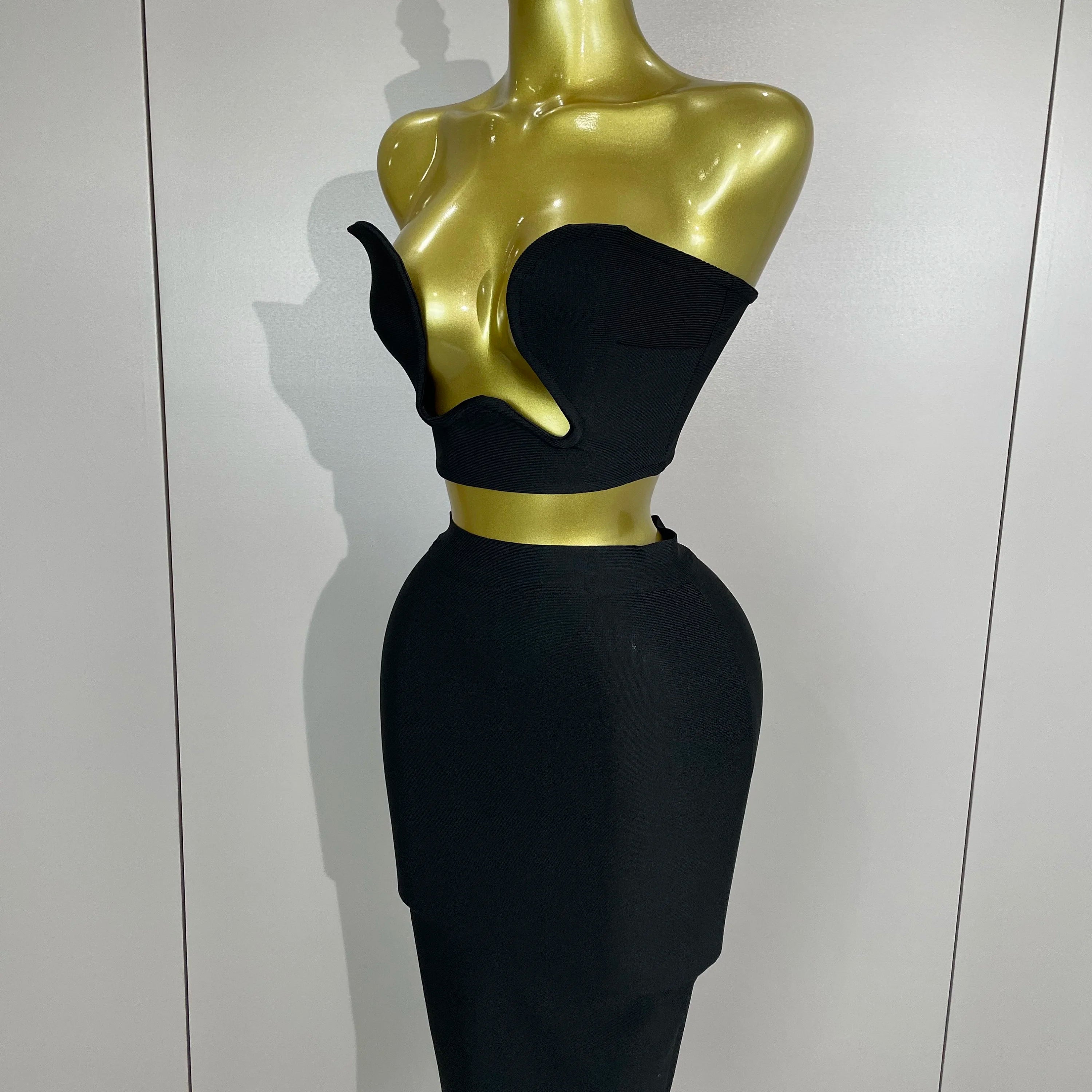 Costume deux pièces sexy sans bretelles et dos nu pour femme, tenue de soirée ou de bal, style bandage noir, tendance, 2025