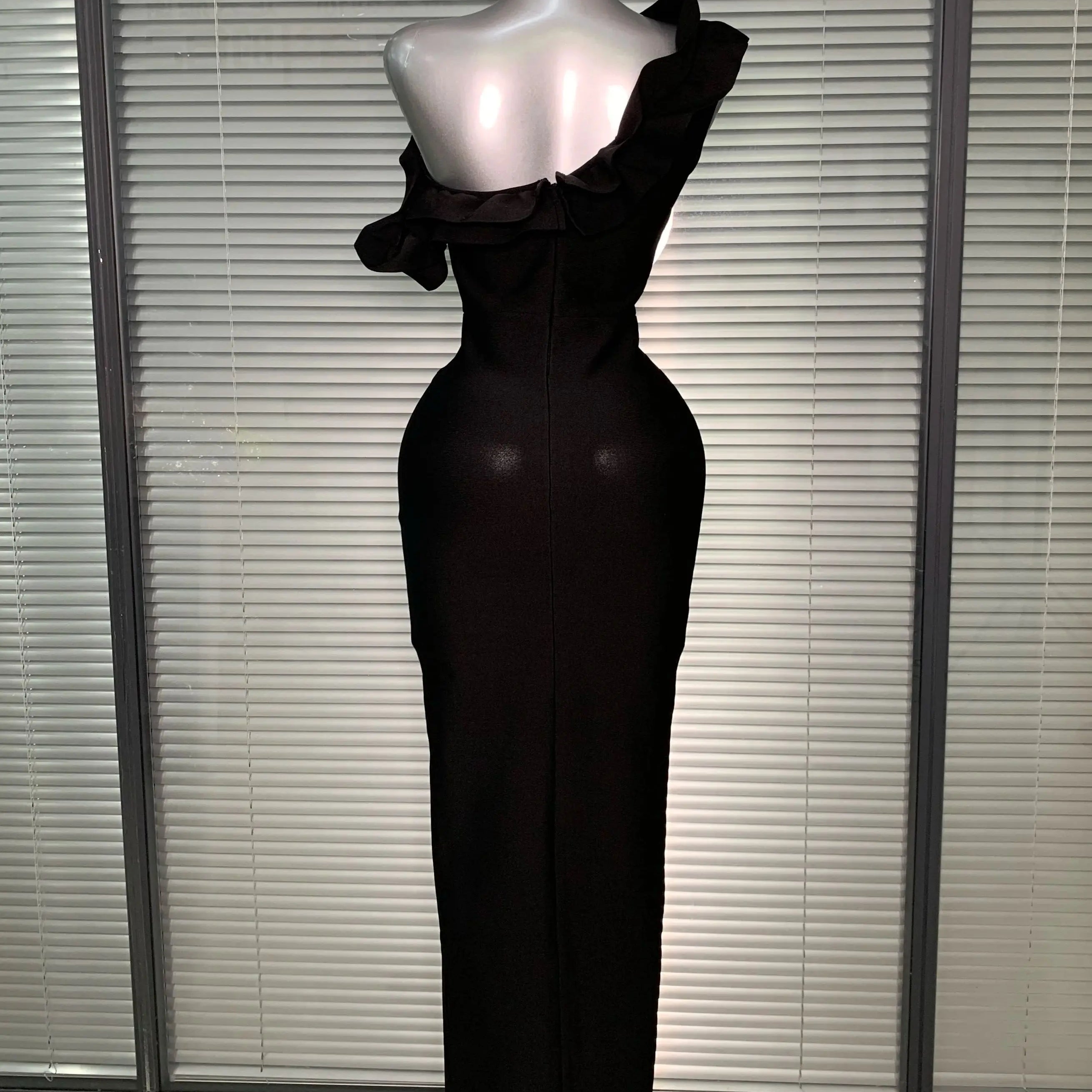 Women Sexy Black One Shoulder Floral Midi Bodycon Bandage Dress High Street Elegant Celebrity Party Dress