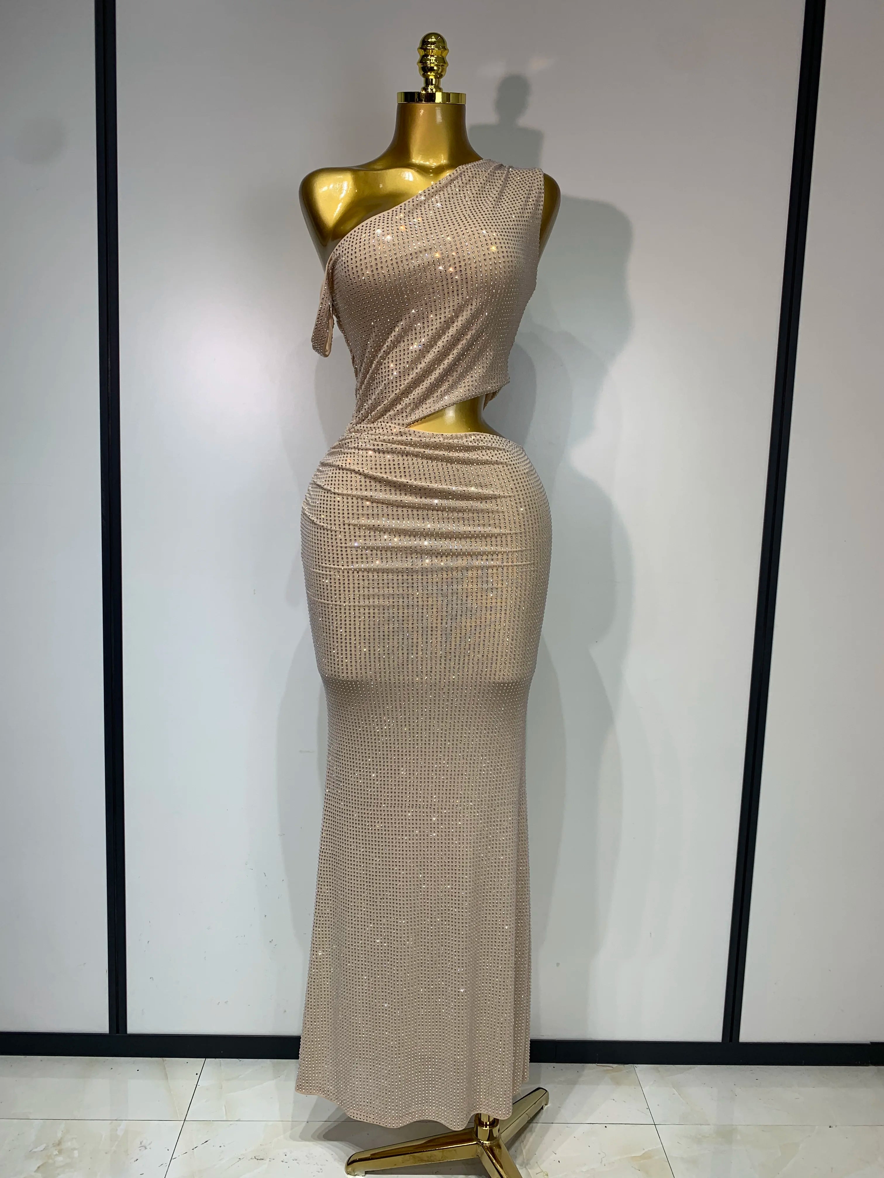 Women Sexy One Shoulder Exposed Waist Diamonds Bodycon Long Dress Cut Out Luxury Crystal Dresses Evening Party Birthday Gowns