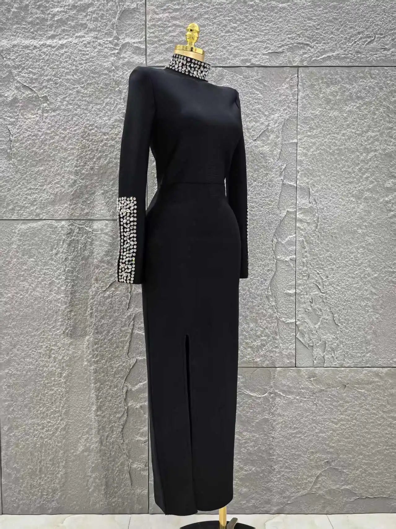 Women Long Sleeve Sparkly Crystal Bodycon Long Bandage Dress Elegant Evening Party Cocktail Fashion Outfit