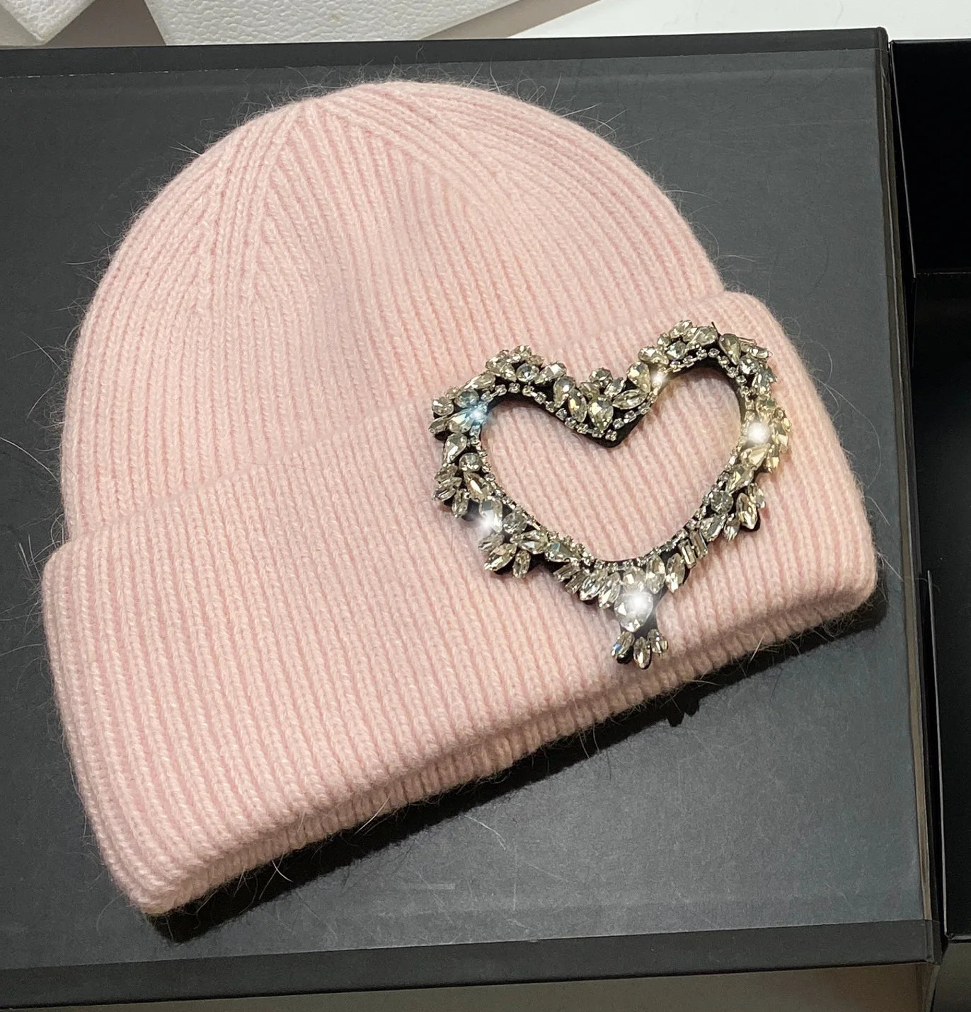 Luxury Rhinestones Heart Pattern Knitted Hats for Women Winter Warm Beanie Knit Bonnet Outdoor Wool Skullies Skiing Cap Pink