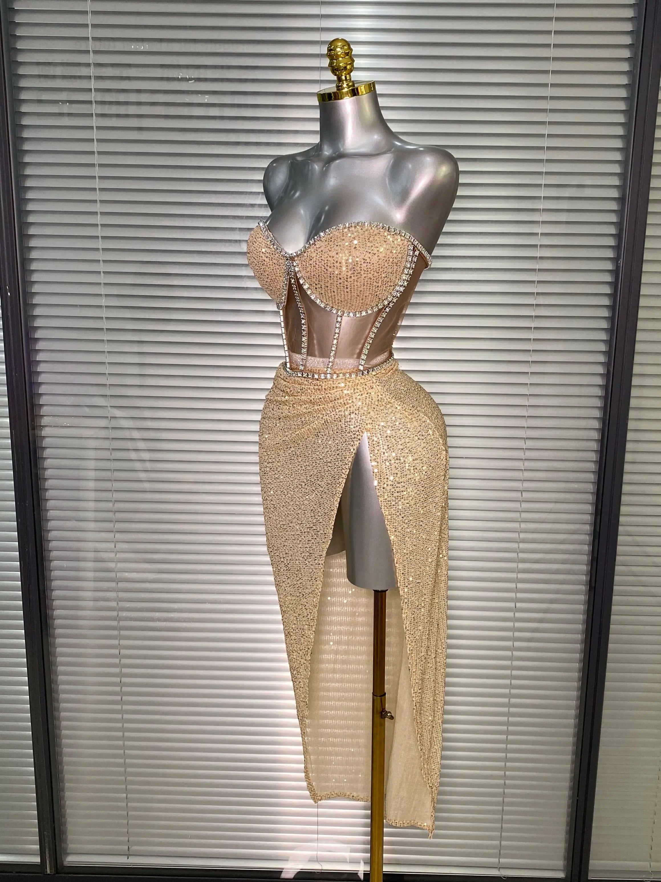 Women Sexy Sparkly Sequins Strapless Lace Openback Two Piece High Split Birthday Party Nightclub Outfit Dancer Performance Suit