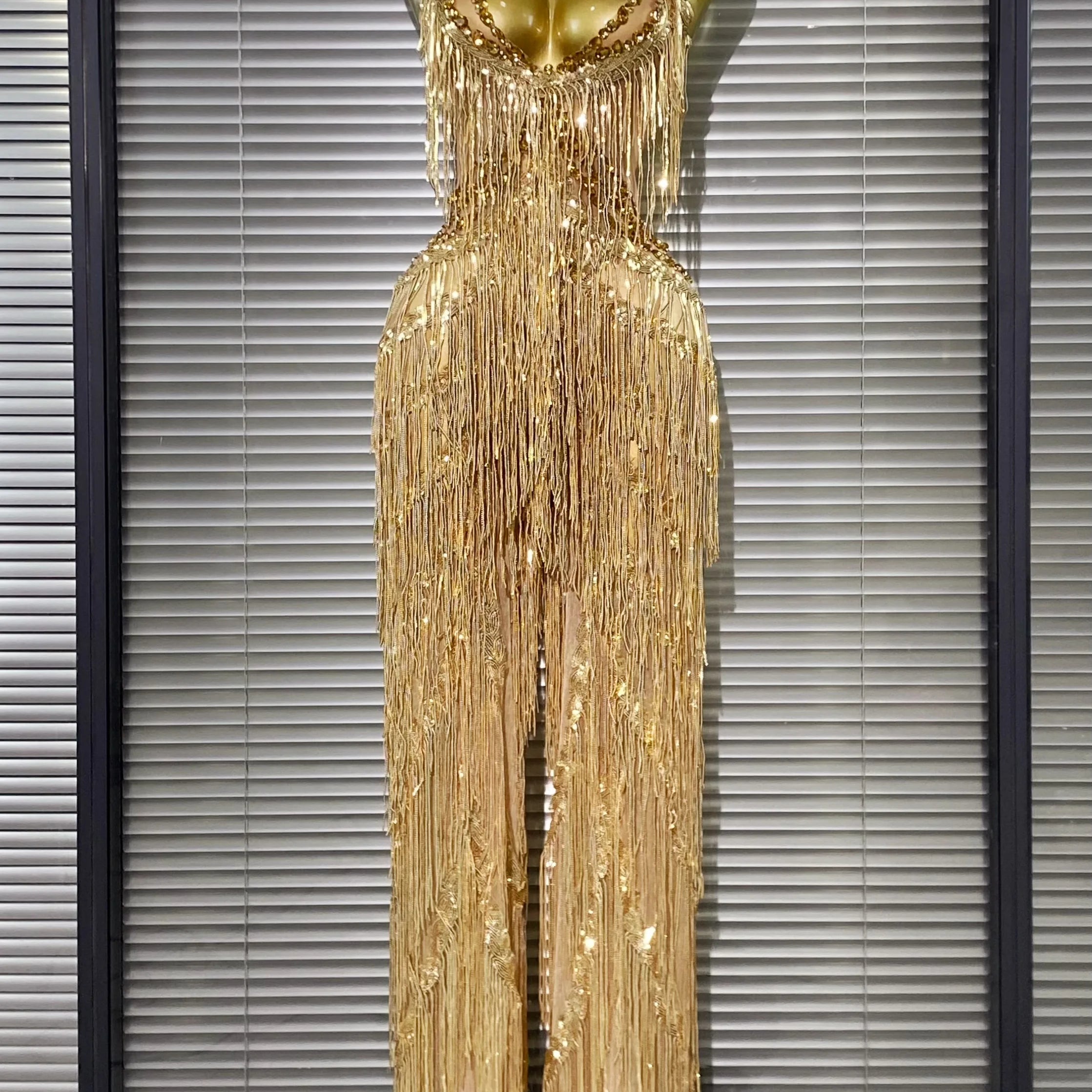 New Arrival Golden Sequins Tassle Sexy V-Neck Hollow Out Jumpsuit Fashion Woman Woman Party Outfit Stage Performance Costume