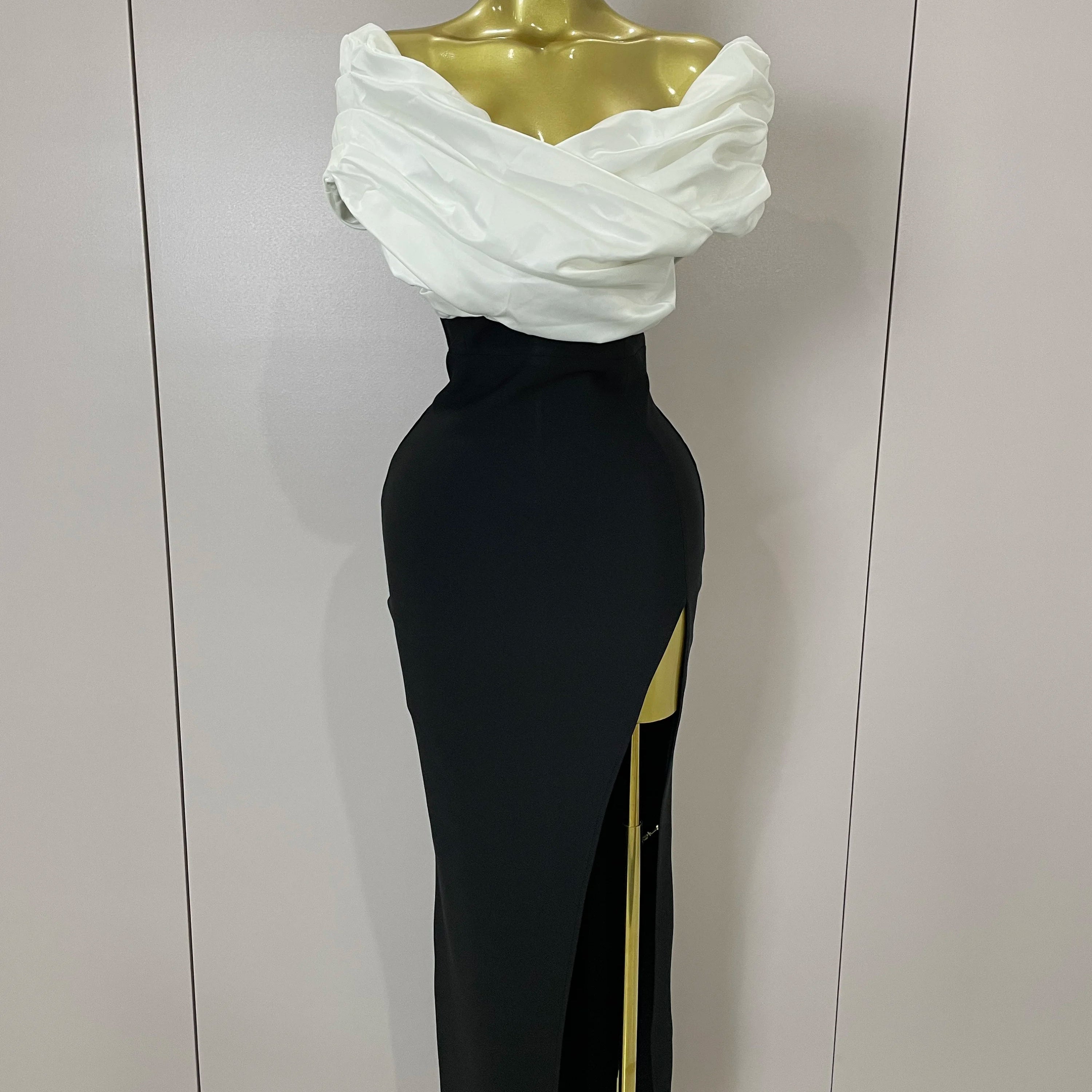 Sexy Off-Shoulder Side Slit Solid Color Pleat Skirt Strapless Bandage 2025 Women Evening Luxury Birthday Formal Party Dress