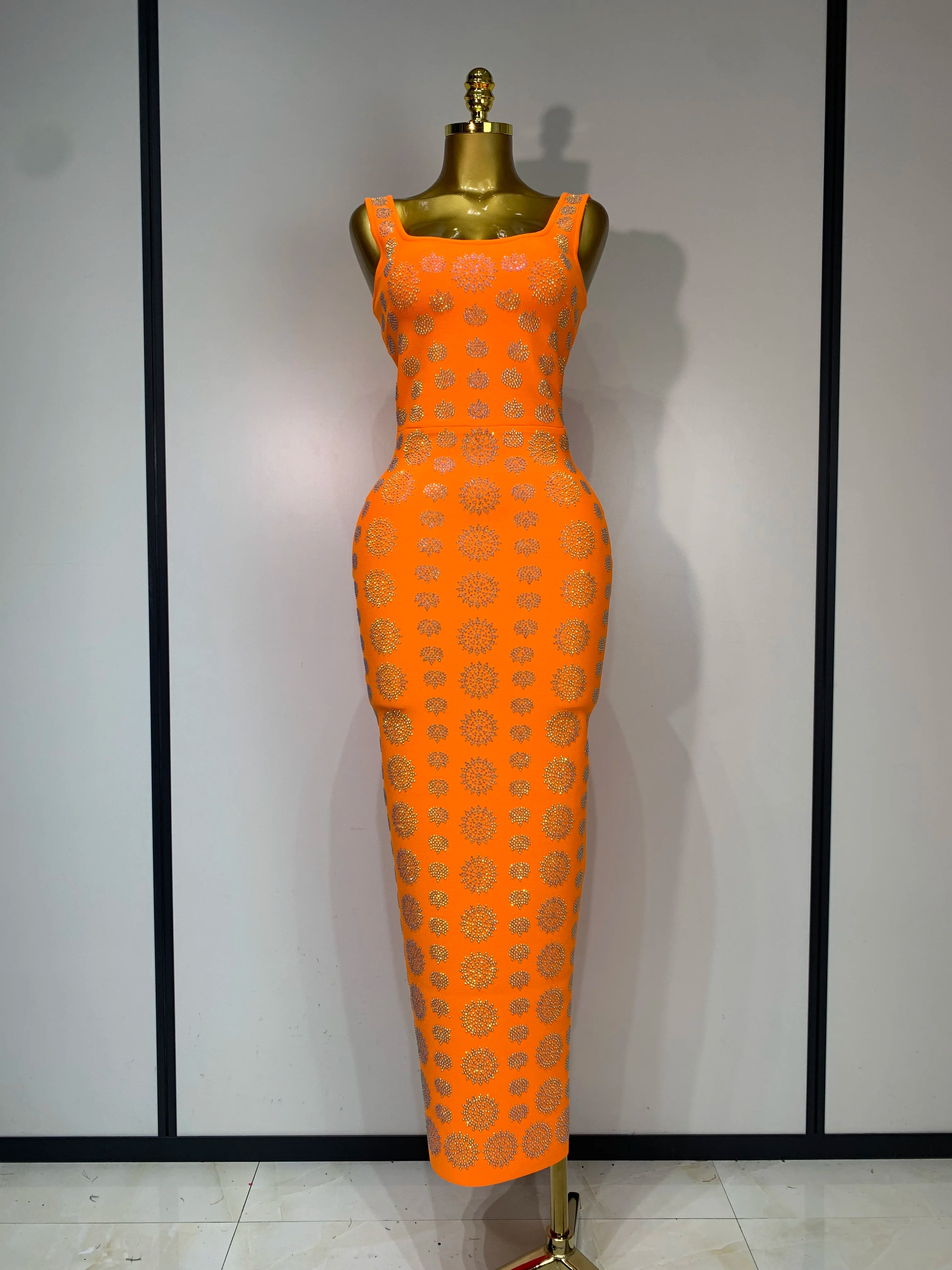 Vestido de bandagem elástica sem mangas com diamantes brilhantes de alta qualidade, elegante, feminino, para festa à noite, convidado de casamento, vestido de aniversário de luxo