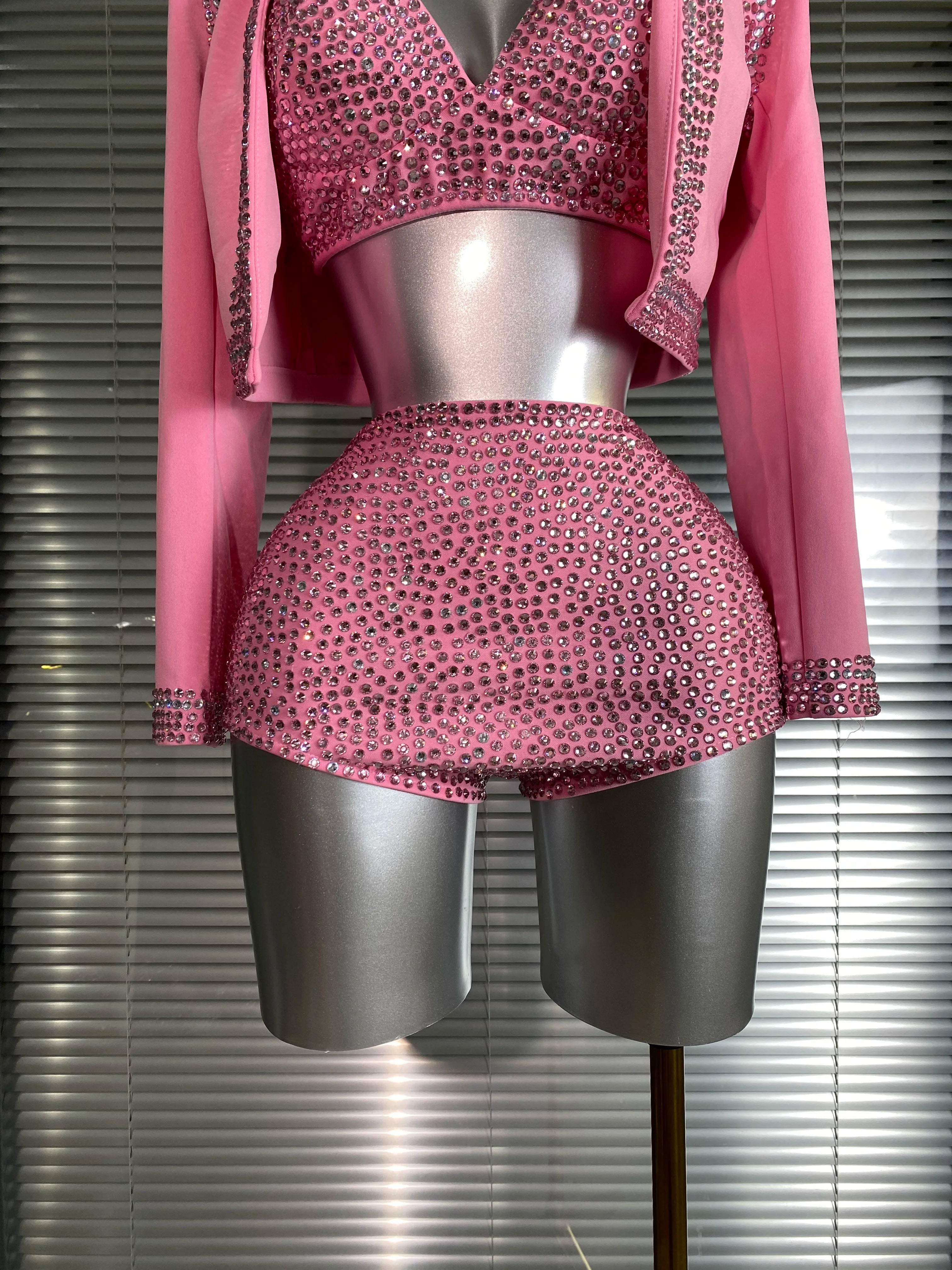 Women Sexy Two Pieces Set Pink Crystal Diamond Night Club Short Pants Suits Coat Singer Dancer Stage Performance Costume
