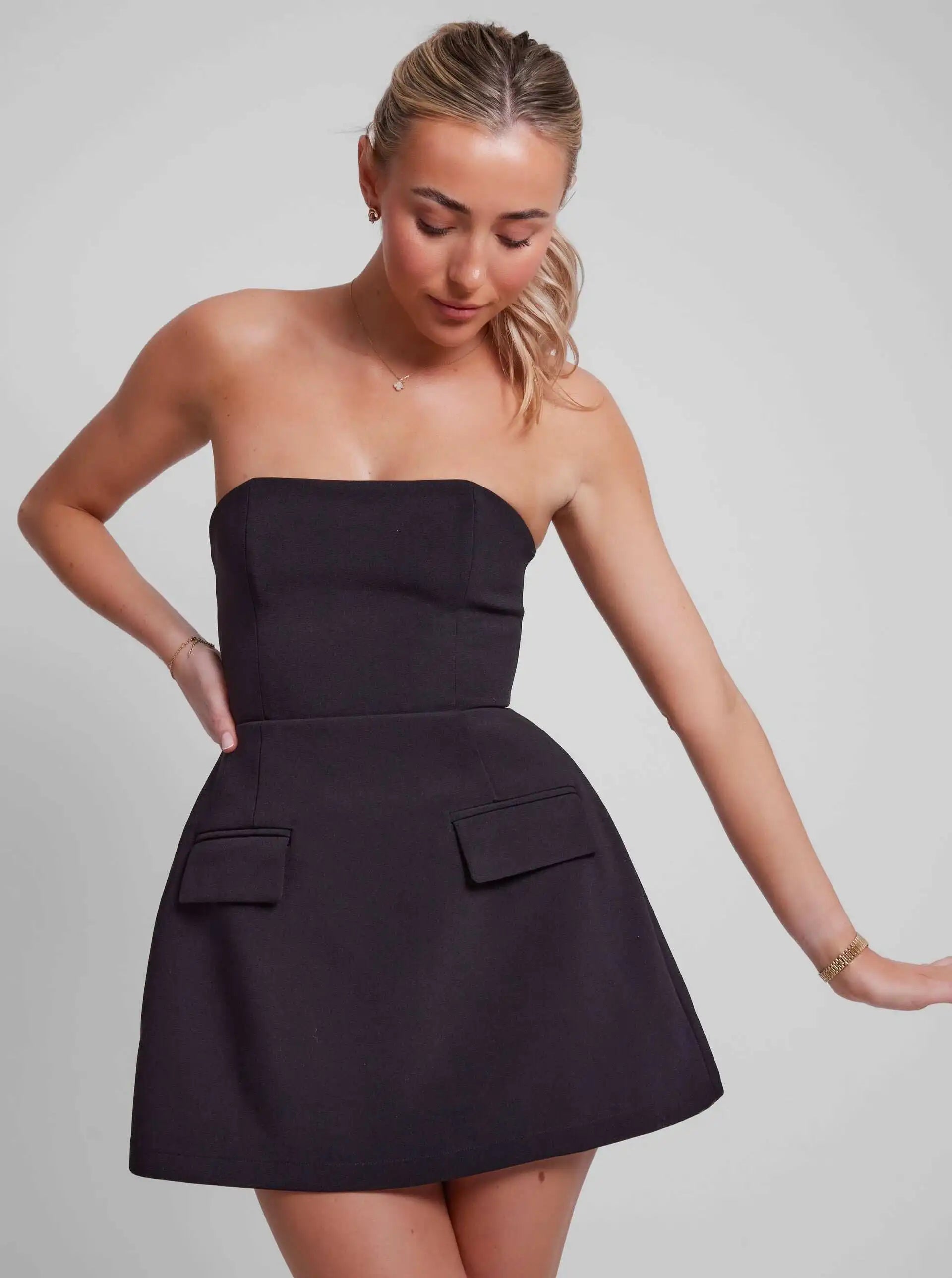 Sexy Solid Strapless Mini Dress For Women Elegant Slim Backless Pockets A-line Dresses Female Chic High Street Vestido Robe BLACK