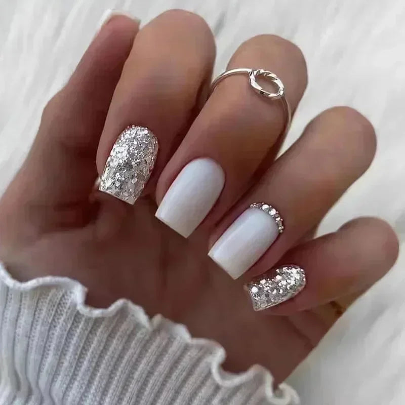 24Pcs Fashion Fake Nails Press on Short Square Head False Nail Art Black Starlit Sky Design Artifical Full Cover Nail Tips